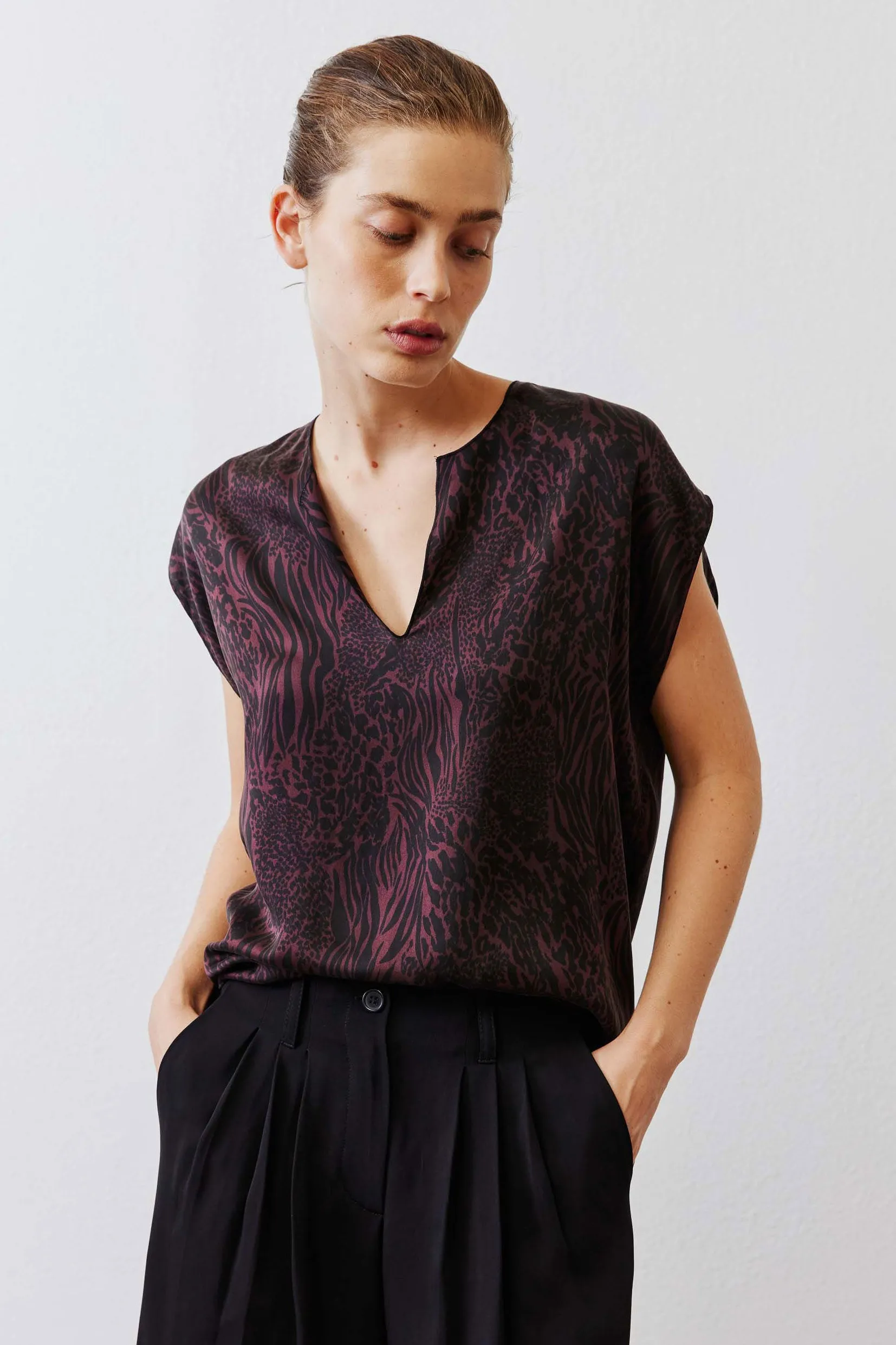 The All Day Washable Silk Top sold by Ruti product image thumbnail 5