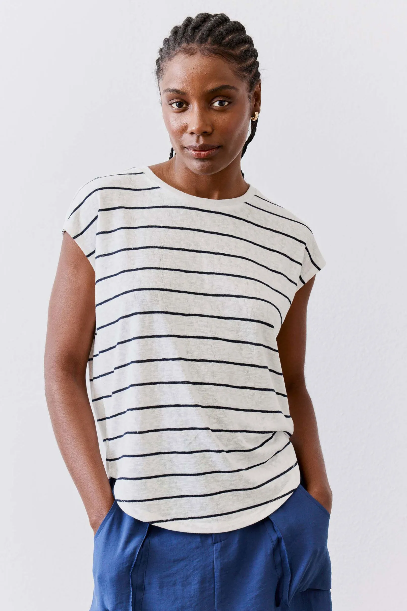 The Tuck-In Tee sold by Ruti product image thumbnail 5