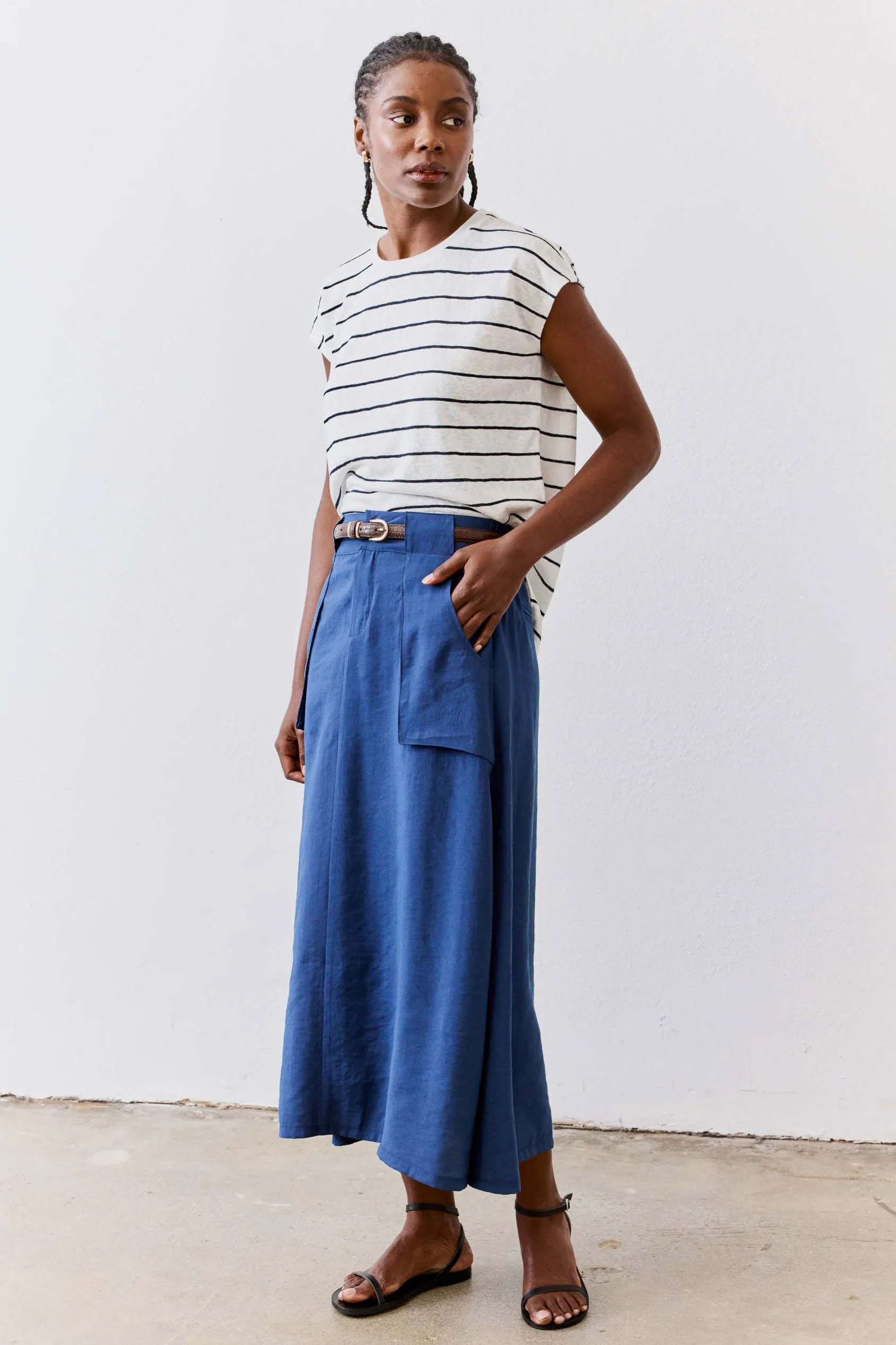 The Tuck-In Tee sold by Ruti product image thumbnail 4