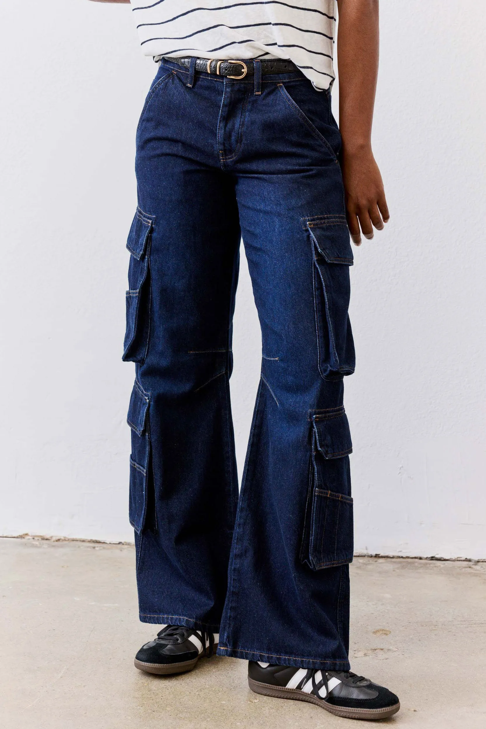 The Petite Off Duty Cargo Jeans sold by Ruti product image thumbnail 4