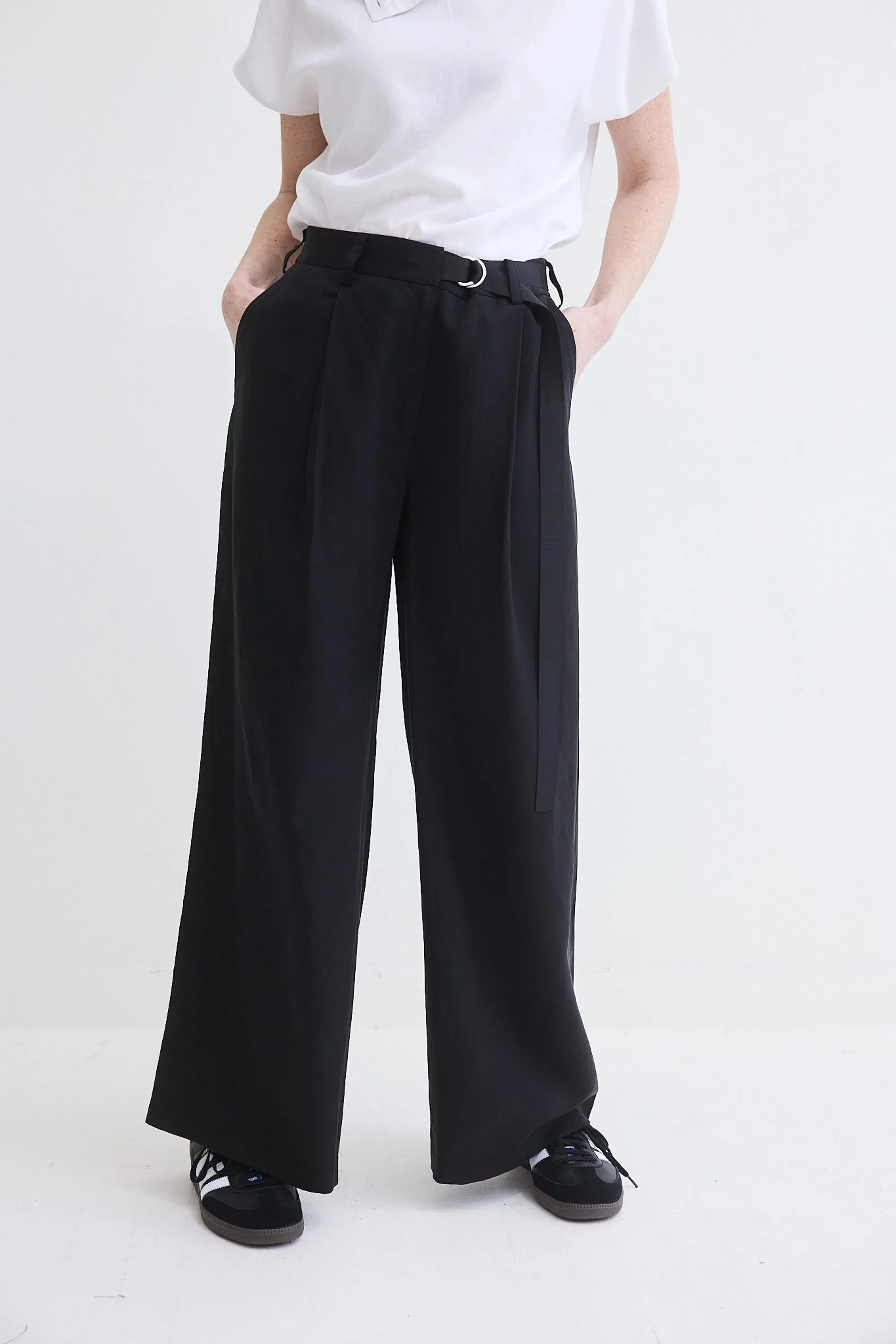 The Editor Linen Blend Wide Leg Trousers sold by Ruti