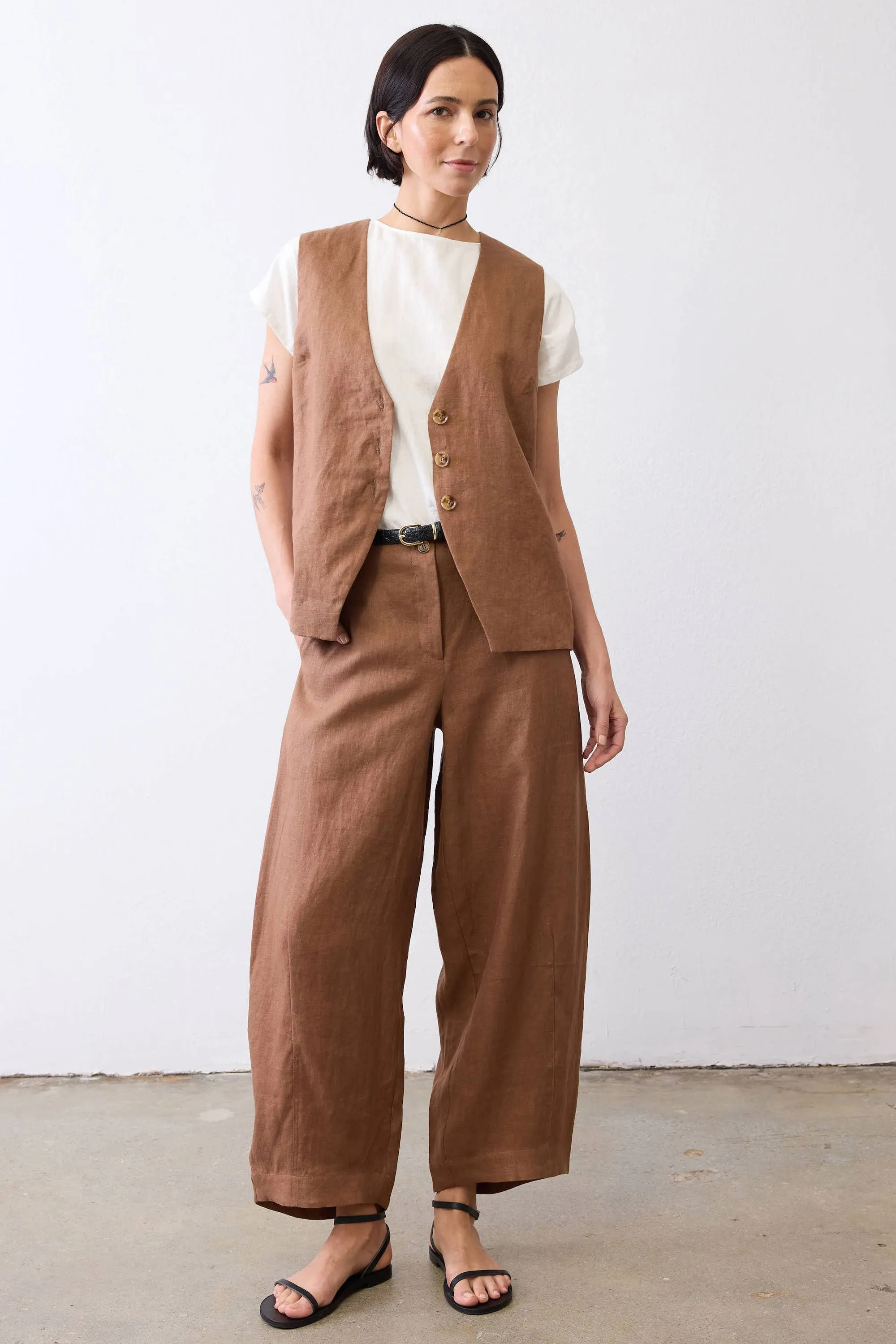 The Linen Button Vest sold by Ruti product image thumbnail 3