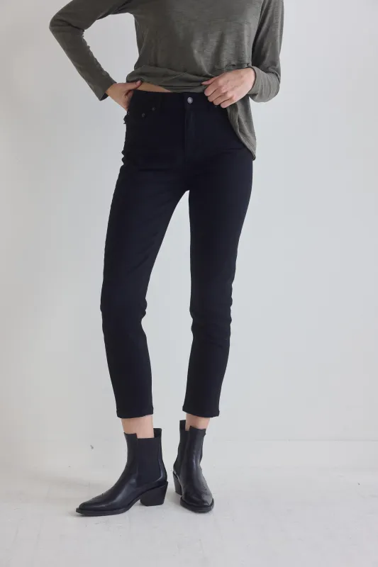 The Iconic Fitted Jeans sold by Ruti