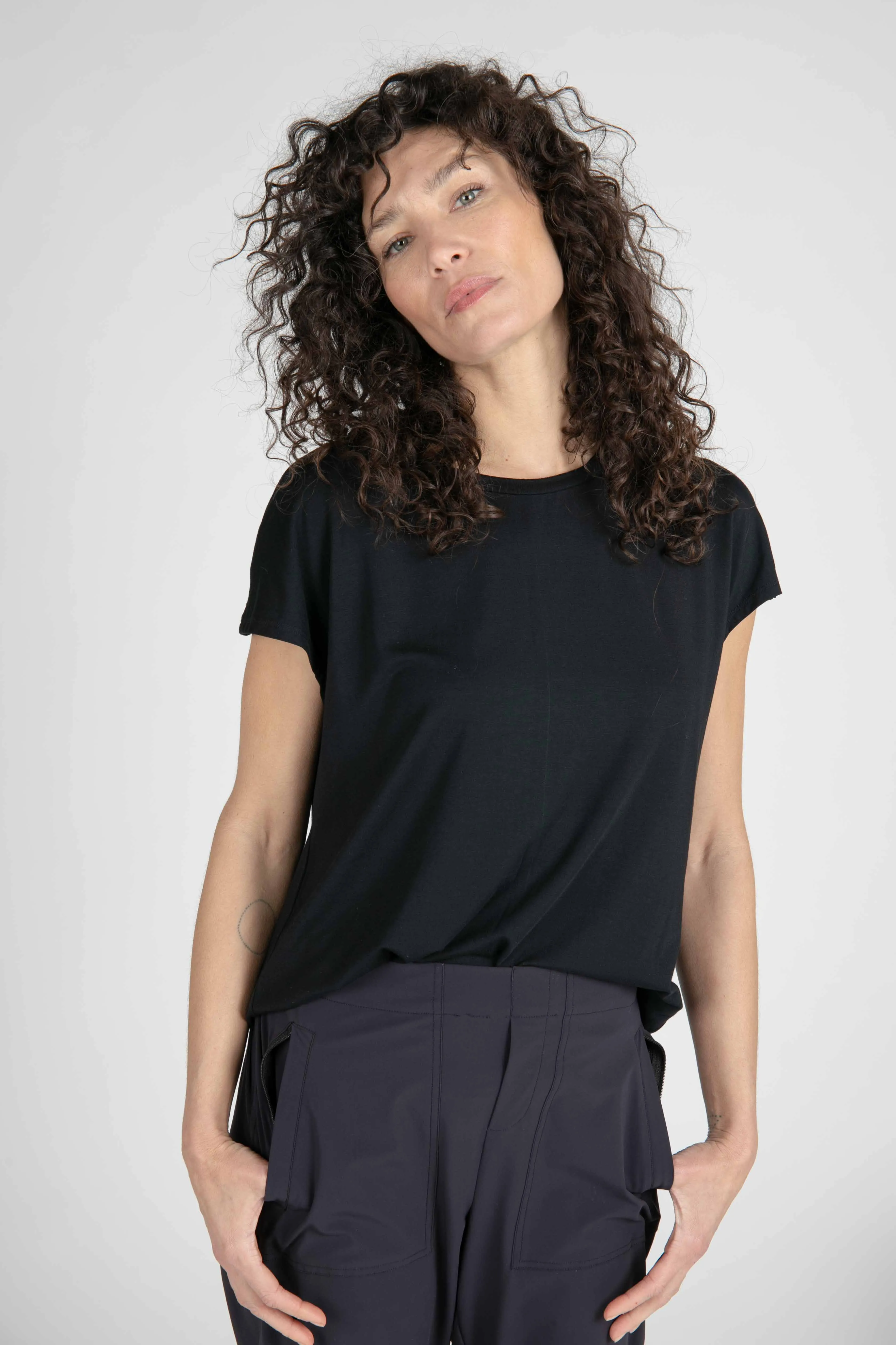 The Tuck-In Tee sold by Ruti product image thumbnail 5