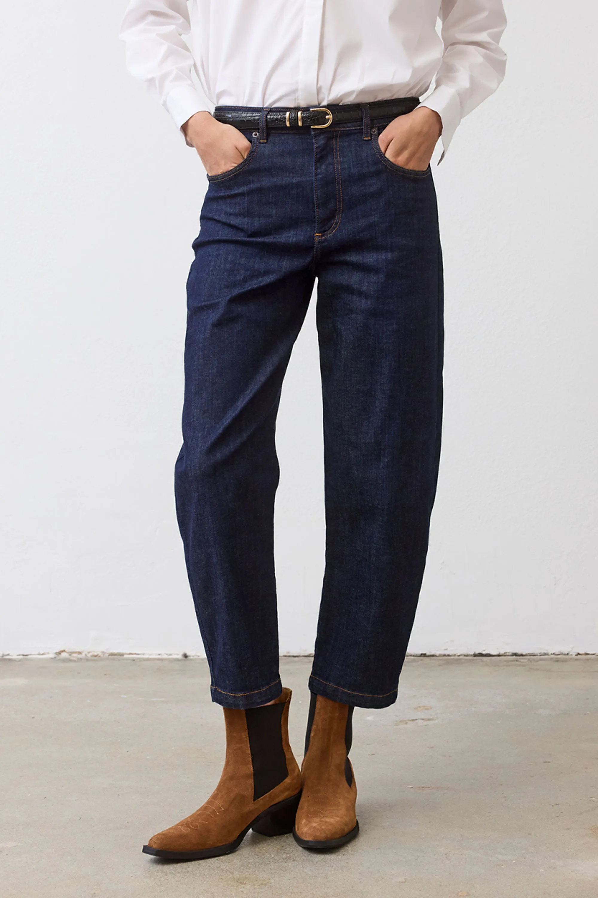 The Classic Barrel Leg Jeans sold by Ruti product image thumbnail 2