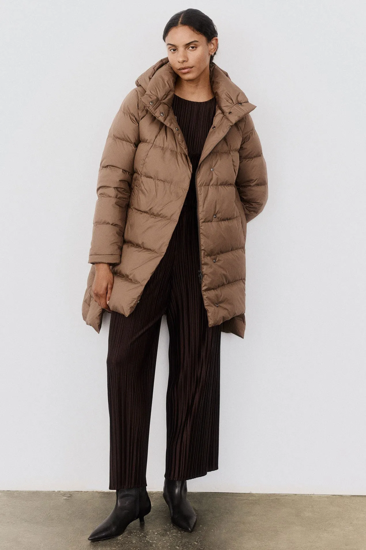 The Long Down Puffer Coat sold by Ruti product image thumbnail 4
