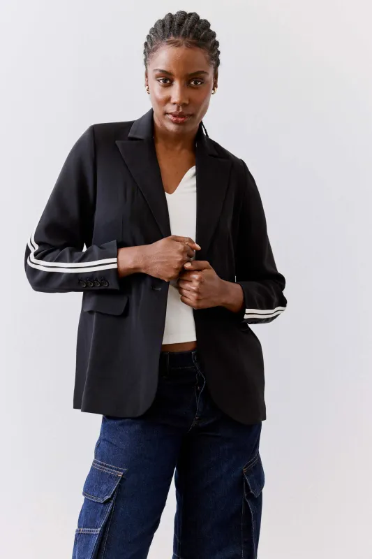 The Classic Blazer That Upgrades You sold by Ruti