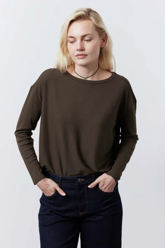 Essential Top With Buttons In The Back sold by Ruti