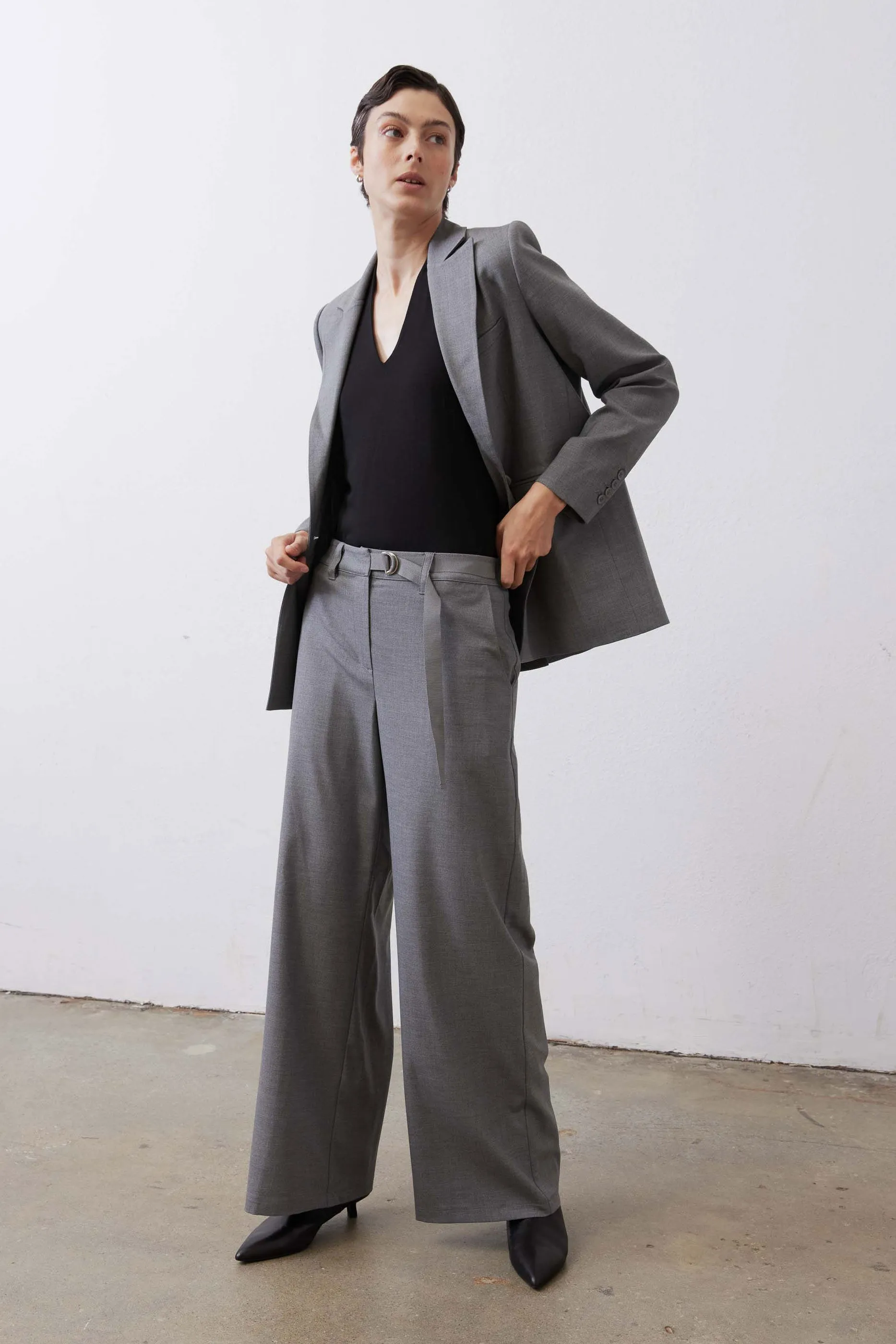 The Squared Off Blazer sold by Ruti product image thumbnail 2