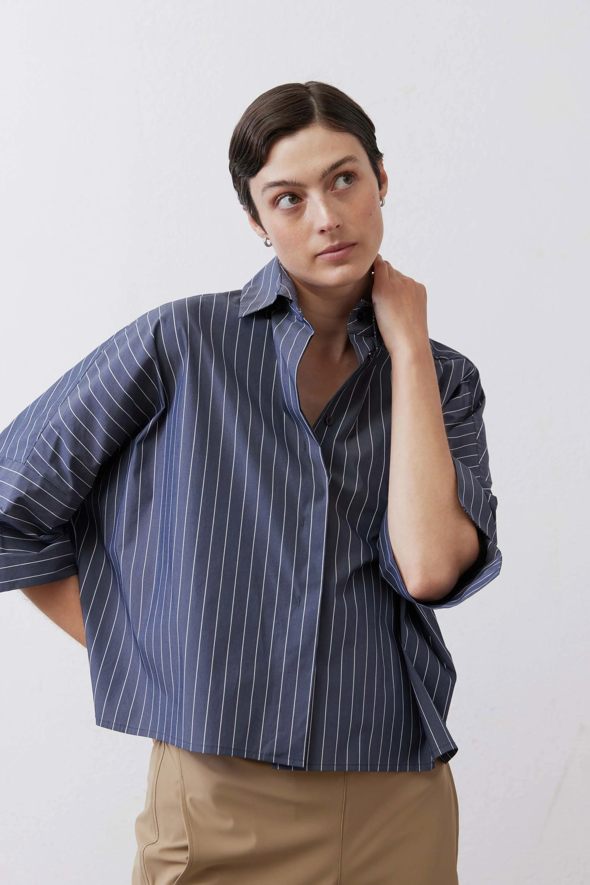 Oversized Cropped Button Up sold by Ruti product image thumbnail 5