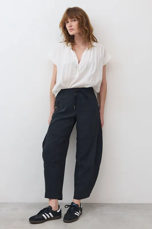 The Baggy Utility Pants made by Ruti