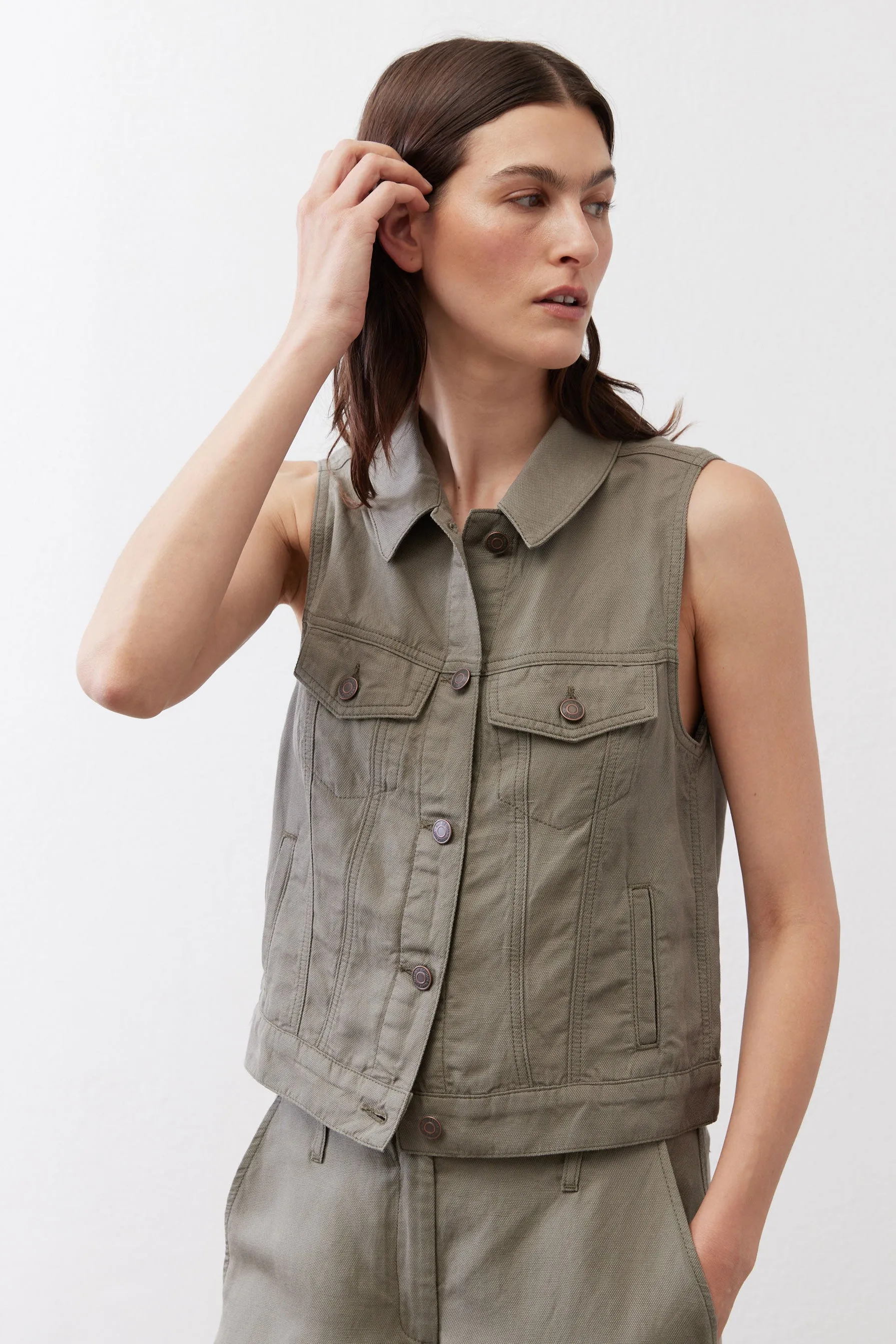 The Cropped Task Vest sold by Ruti