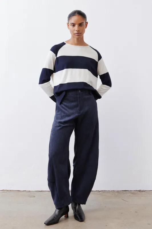 The Eco Raglan Sweater made by Ruti