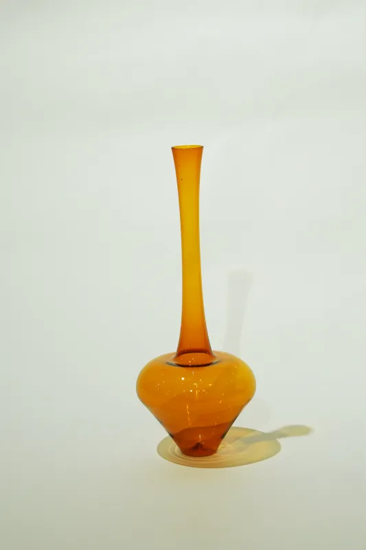 LIGHT GLASS-99  NR-KR-404　Lauscha VINTAGE FLOWERVASE sold by SwTRAS