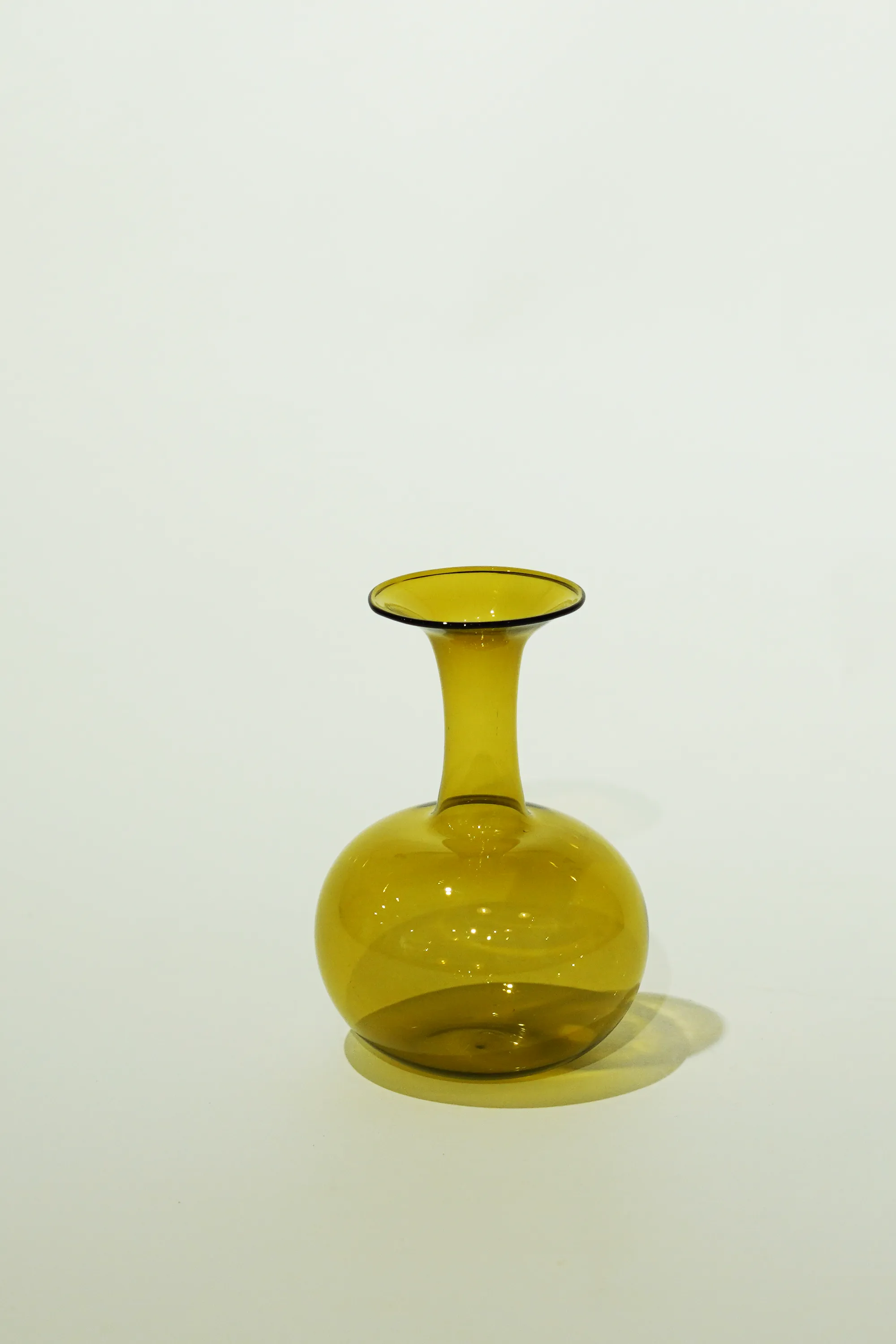 LIGHT GLASS VASE-64 NR-KR-369 Lauscha VINTAGE FLOWERVASE sold by SwTRAS product image thumbnail 2