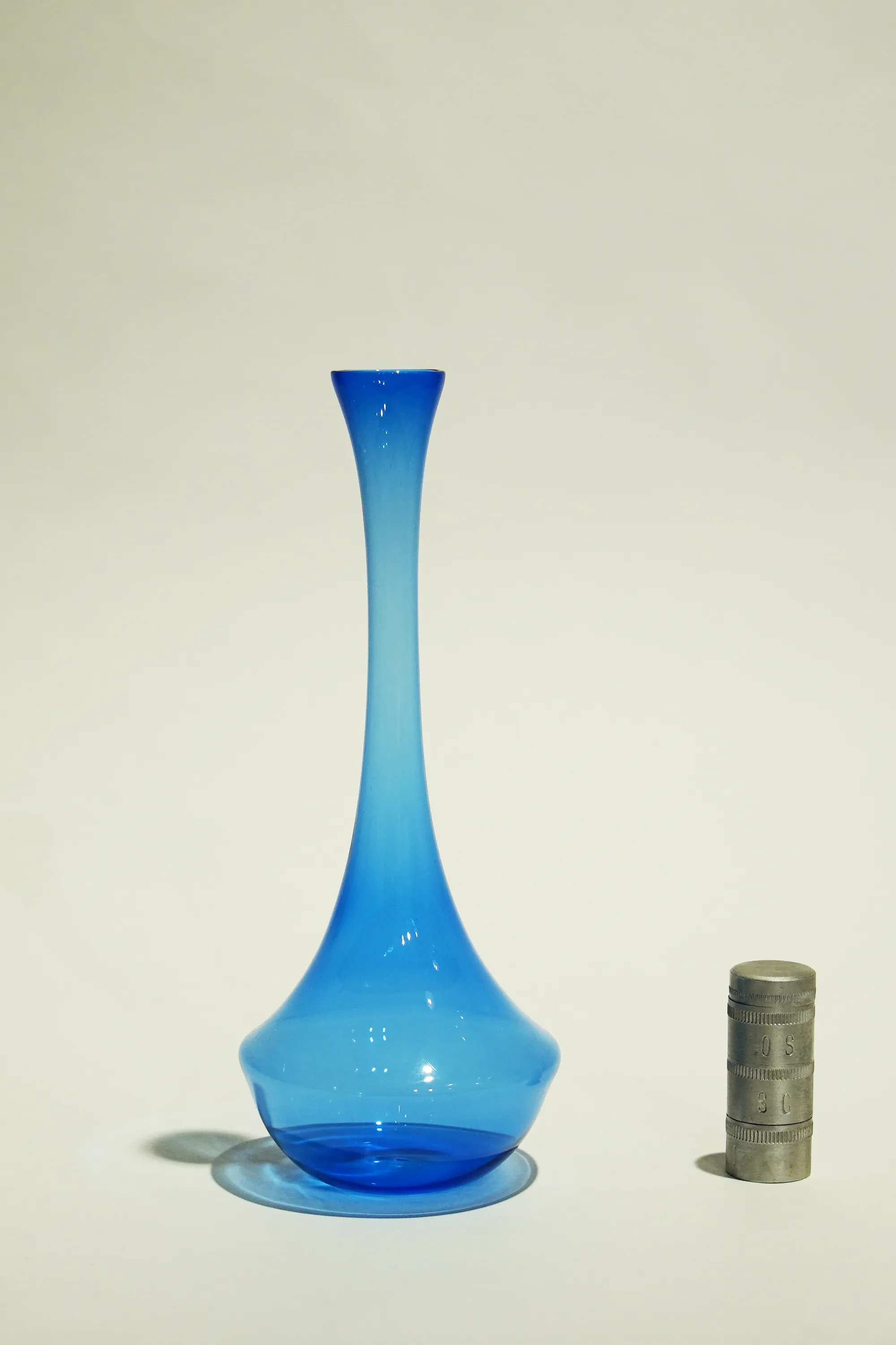 LIGHT GLASS VASE-70 NR-KR-375 Lauscha VINTAGE FLOWERVASE sold by SwTRAS product image thumbnail 2