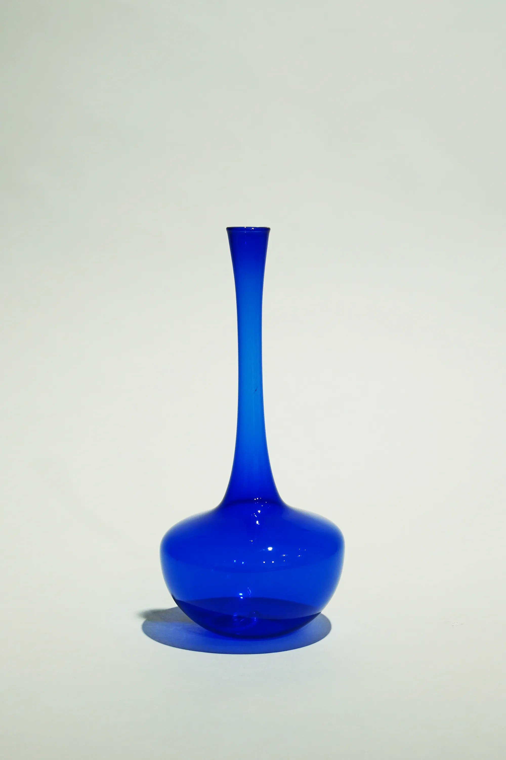 LIGHT GLASS VASE-98 NR-KR-403 Lauscha VINTAGE FLOWERVASE sold by SwTRAS