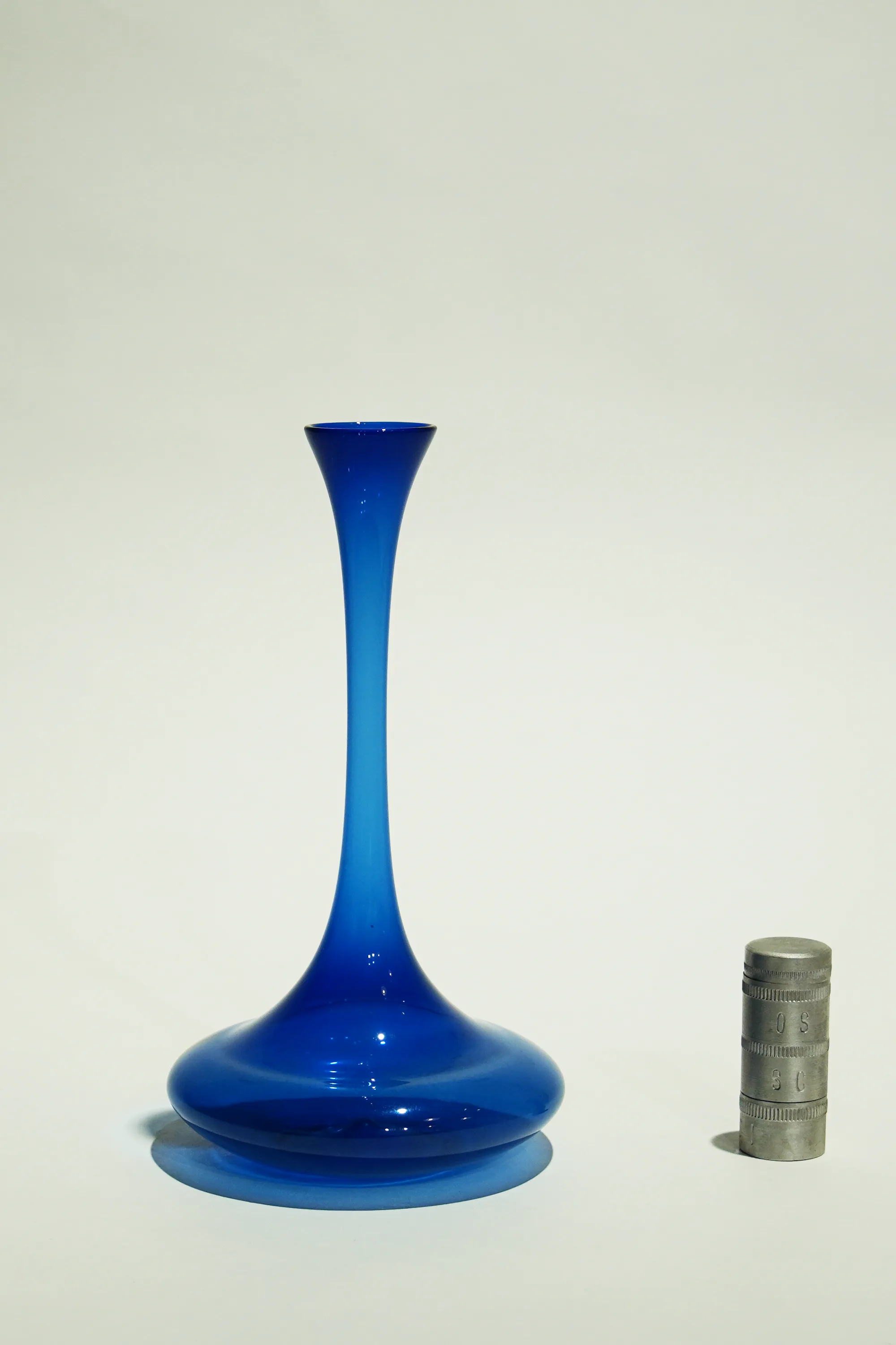 LIGHT GLASS VASE-108 NR-KR-413 Lauscha VINTAGE FLOWERVASE sold by SwTRAS product image thumbnail 2