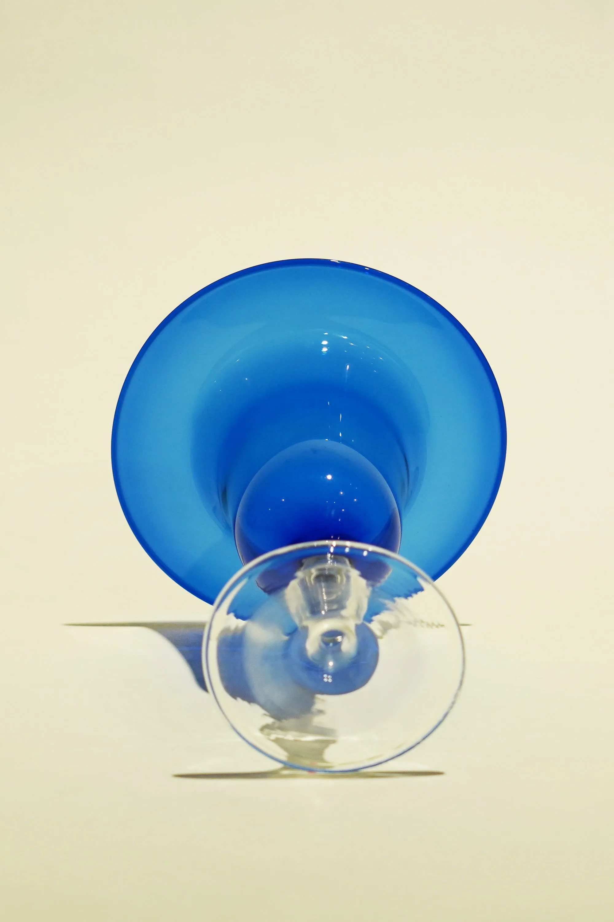 LIGHT GLASS VASE-104 NR-KR-409 Lauscha VINTAGE FLOWERVASE sold by SwTRAS product image thumbnail 5