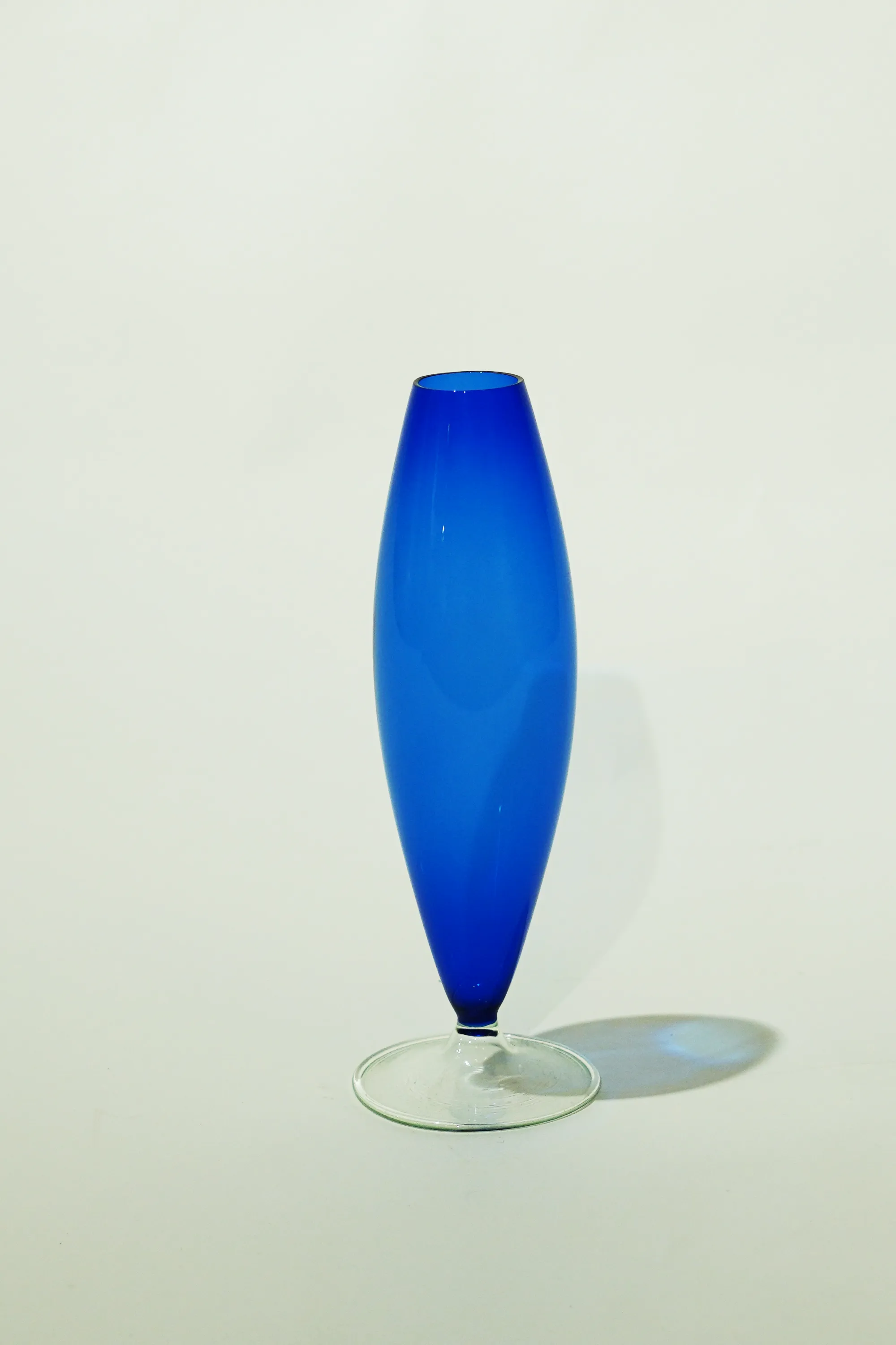 LIGHT GLASS VASE NR-587 Lauscha VINTAGE FLOWERVASE sold by SwTRAS product image thumbnail 2