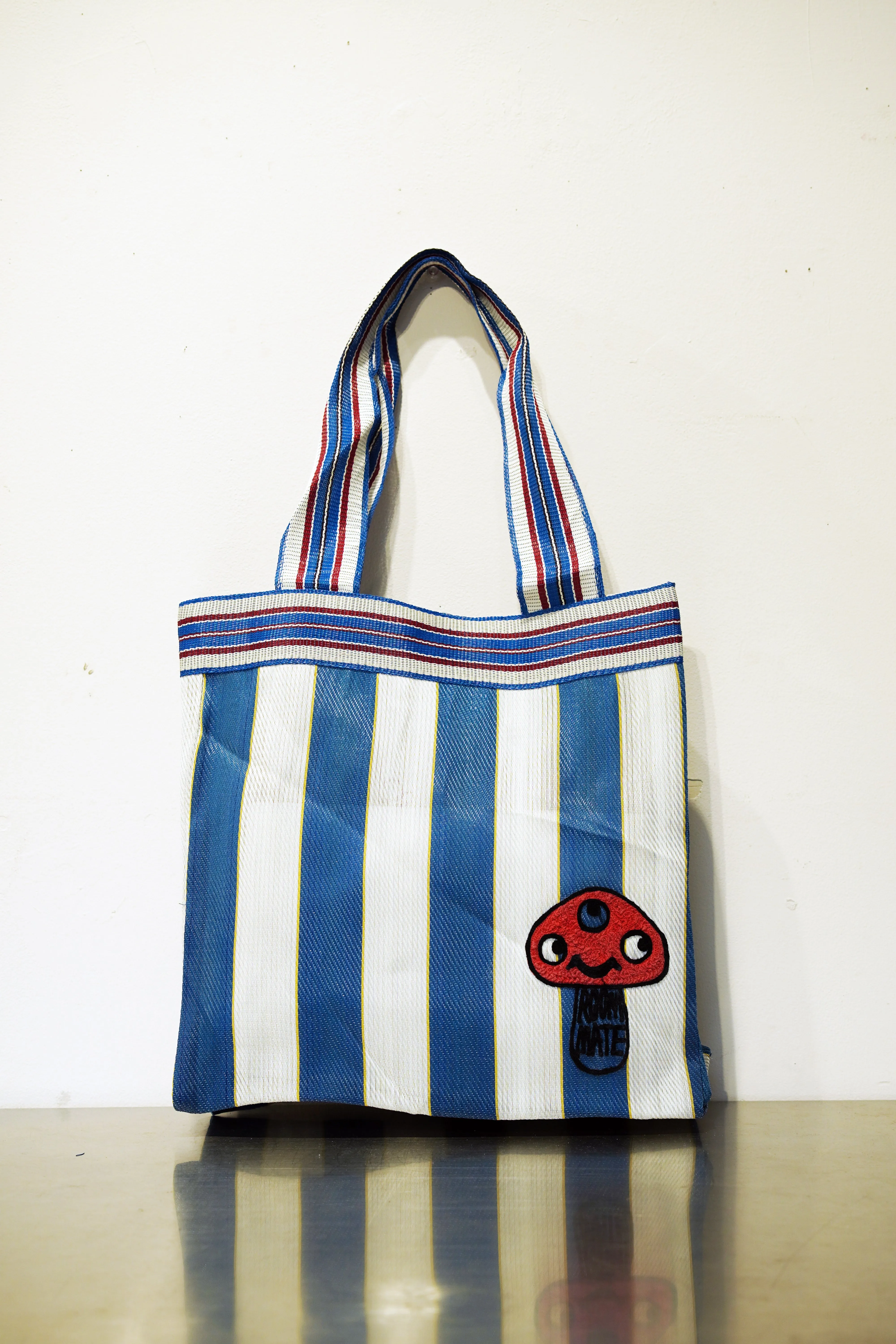 VIVAN Los Angeles HAND EMBROIDERY TOTE BAG 002 BLUE sold by SwTRAS product image thumbnail 2