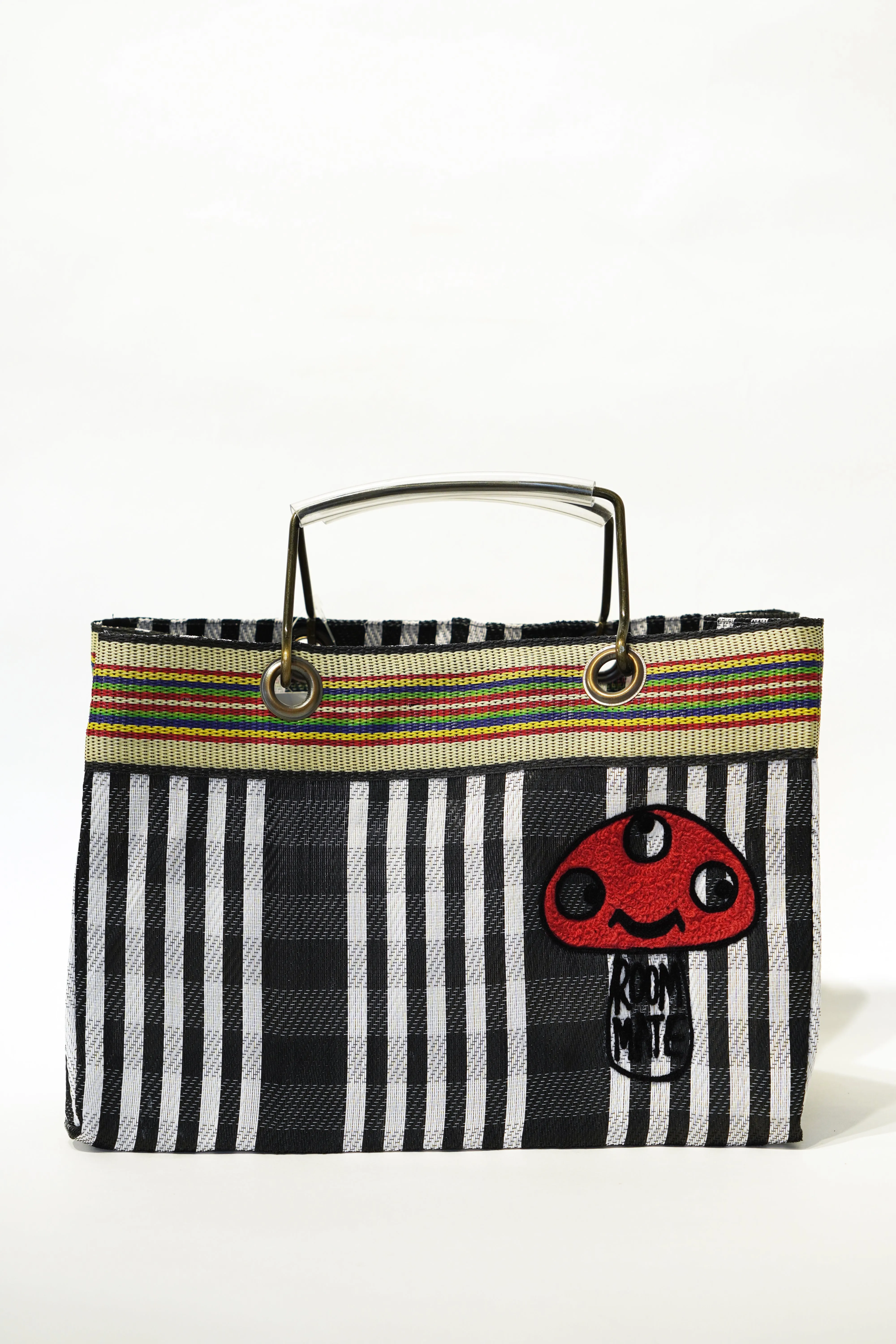 VIVAN Los Angeles HAND EMBROIDERY LUNCH BAG 001 BLACK sold by SwTRAS product image thumbnail 2