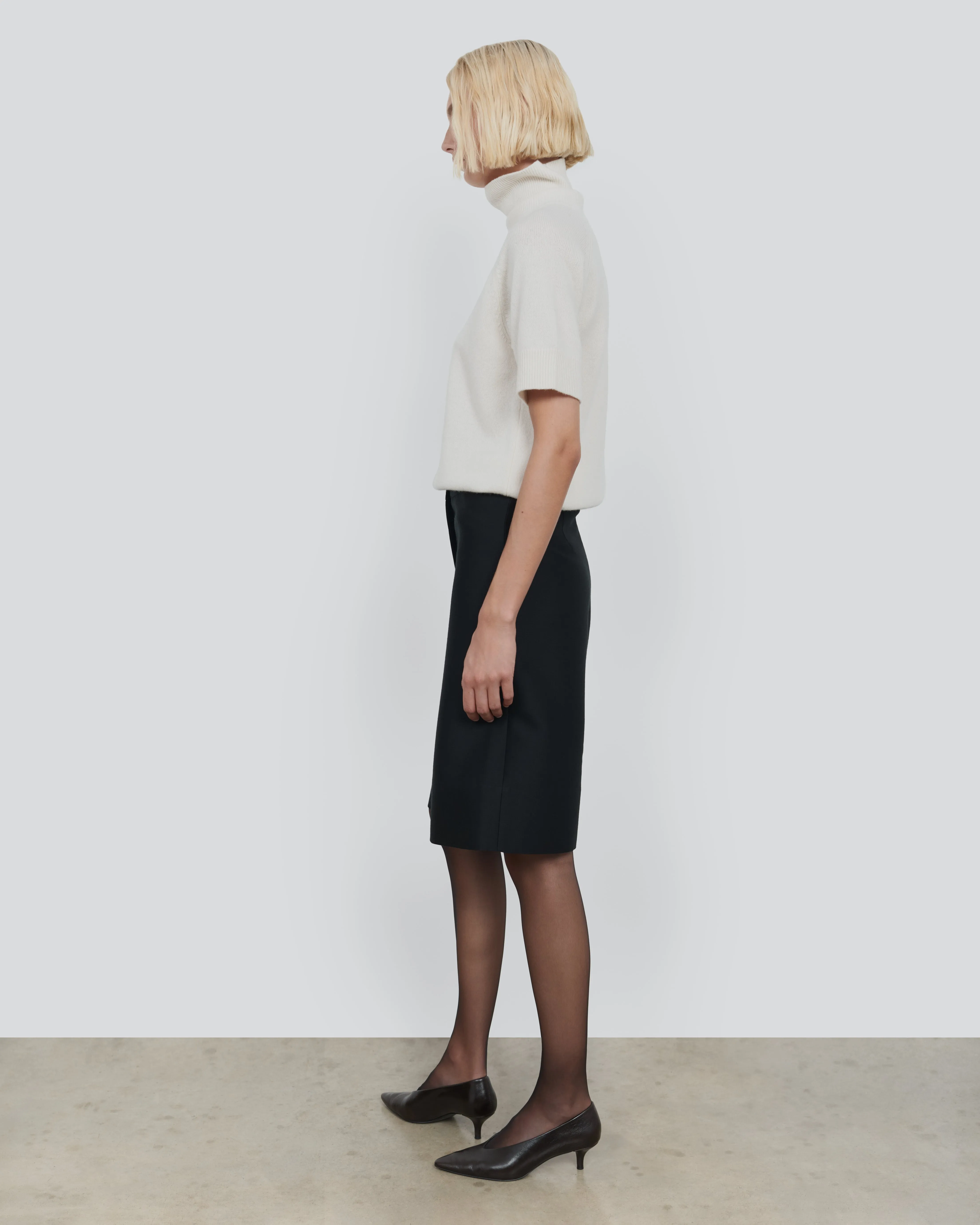 WOOL SILK BERMUDA SHORTS sold by 440me product image thumbnail 4