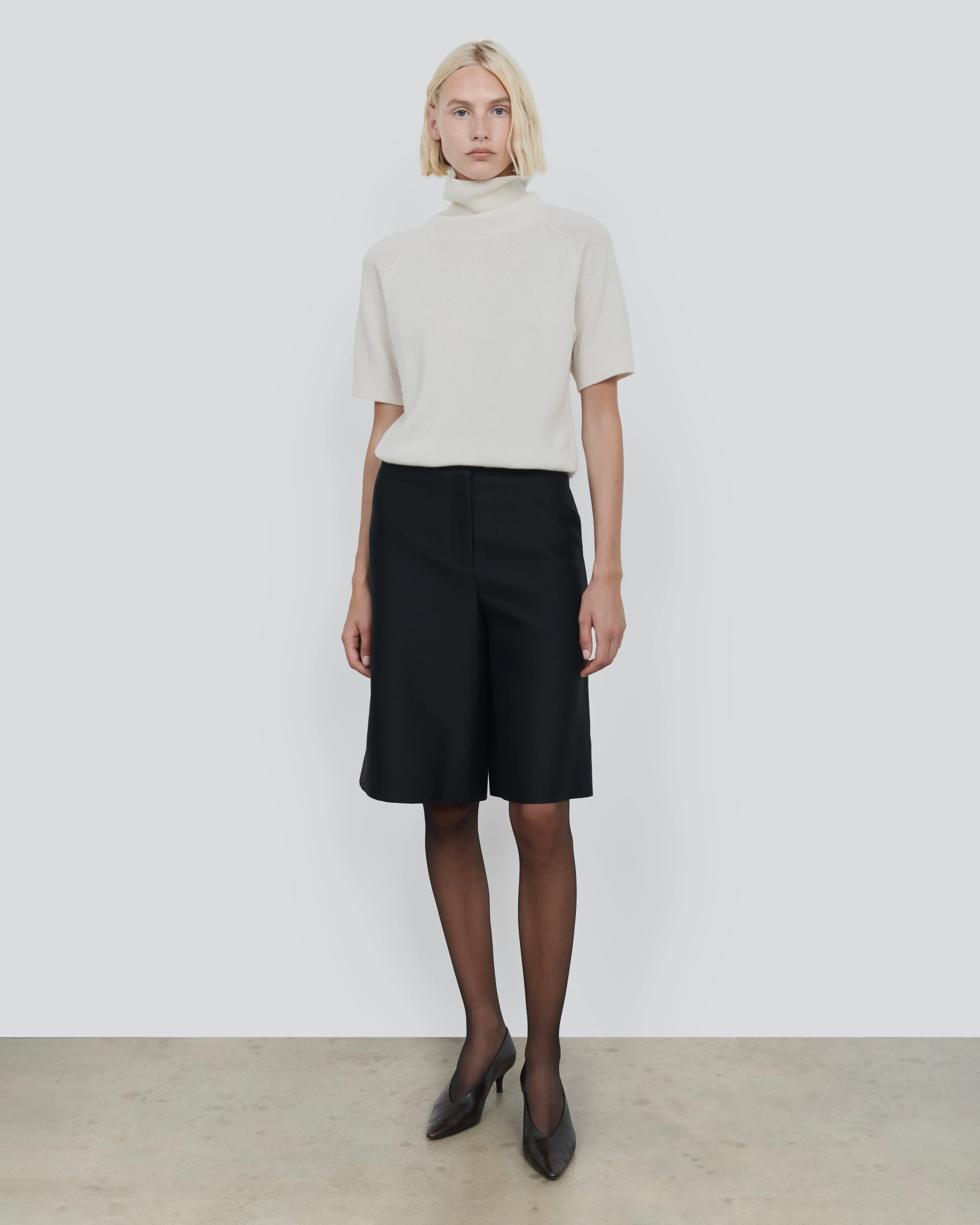 WOOL SILK BERMUDA SHORTS sold by 440me product image thumbnail 2