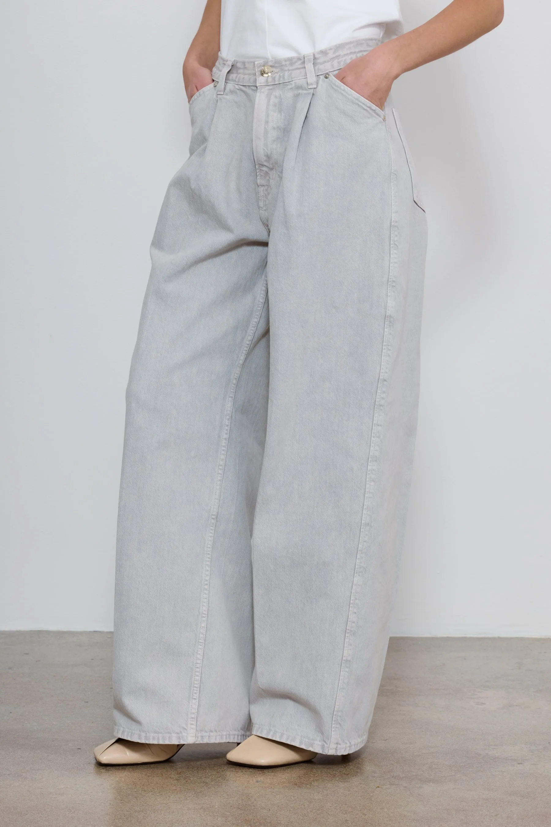 The Archer Jean sold by RÙADH product image thumbnail 4