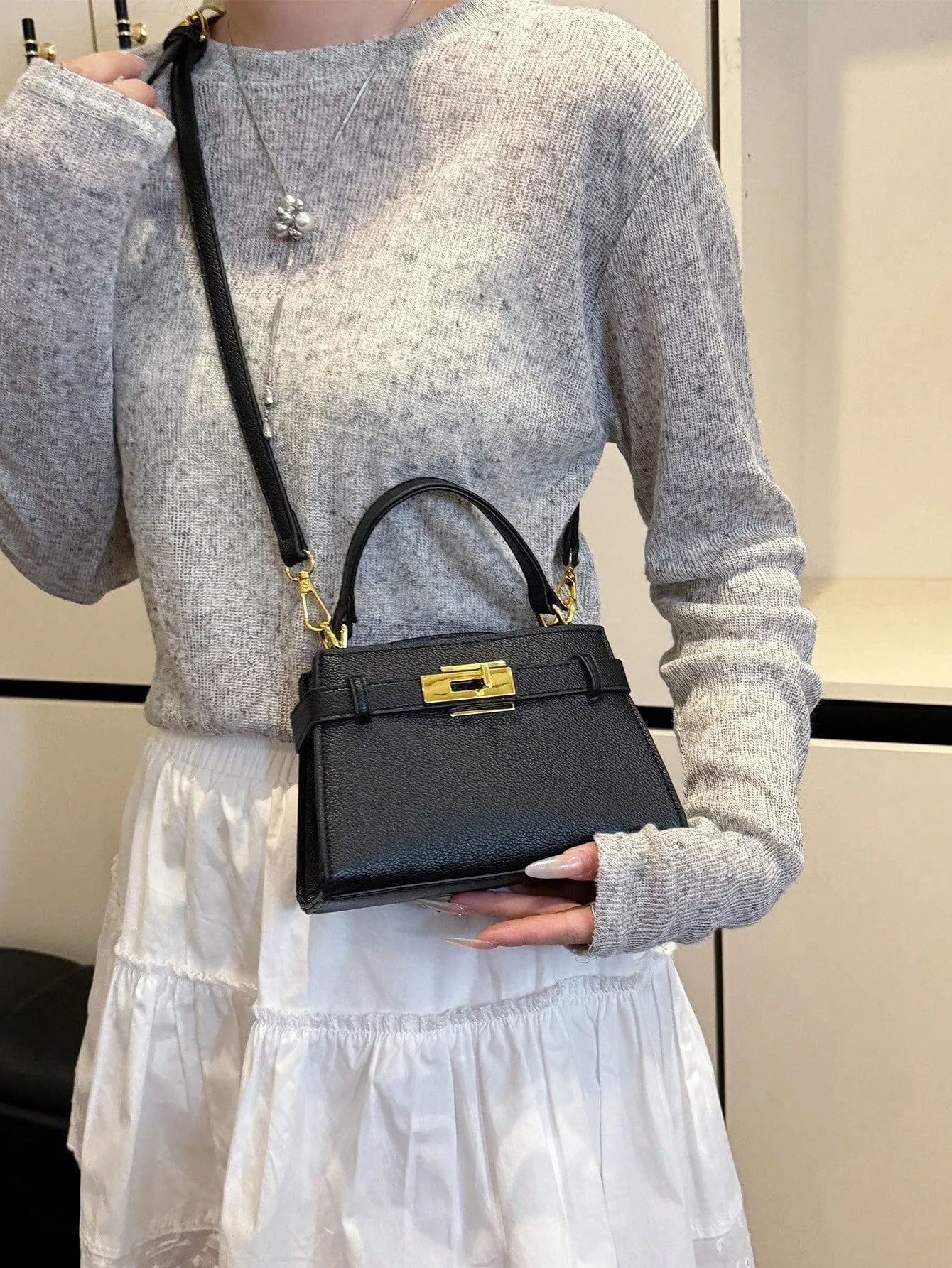 Fashionable High-End Litchi Grain Women's Handbag FD sold by Negative product image thumbnail 2