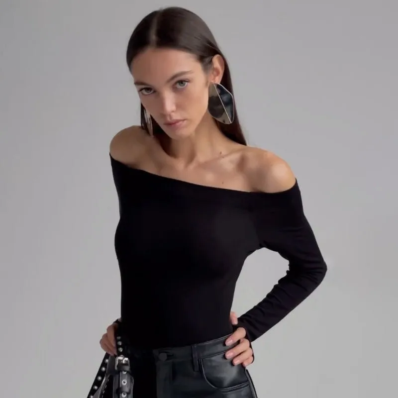 Basic simple solid color one-word collar off-the-shoulder bottoming T-shirt sold by Negative product image thumbnail 2