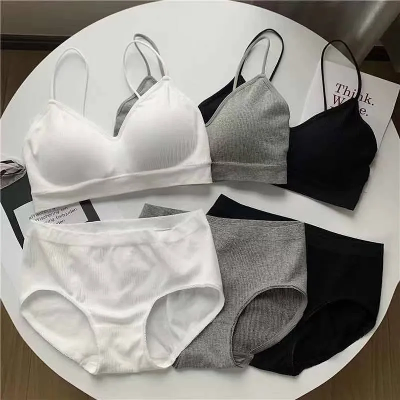 Korean Charm | Seamless Beautiful Back Push-Up Sports Bra made by Negative