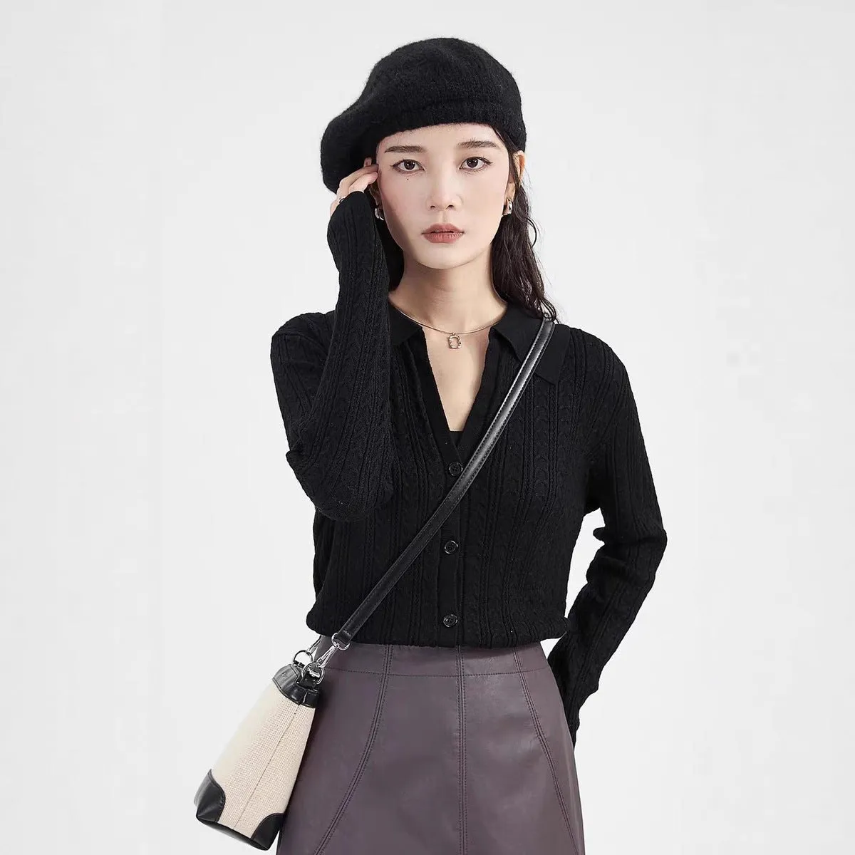 Women’s Slim-Fit Polo-Collar Cardigan Sweater – Elegant & Comfortable Commuter Style, Autumn 2025 sold by Negative product image thumbnail 2