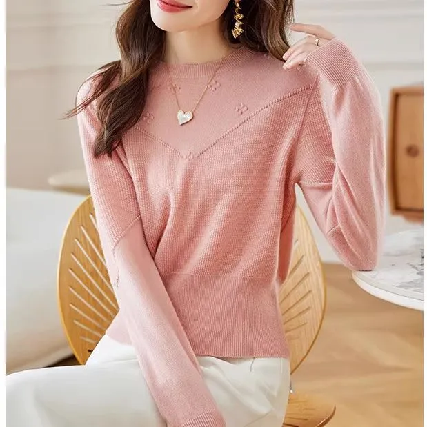 Slim-Fit Semi-Turtleneck Pullover Sweater for Women– Elegant & Comfortable Commuter Style sold by Negative