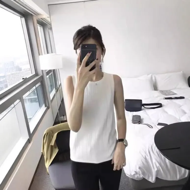 Mercerized Cotton Slim-Fit Pullover | Summer 2025 Collection Refined - Simplicity • Smooth Comfort • Everyday Elegance sold by Negative product image thumbnail 4
