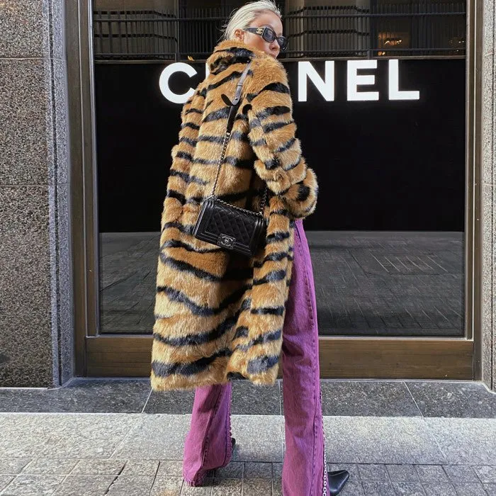 The Wild Sovereign | Imitation Tiger Pattern Extended Faux Fur Coat sold by Negative product image thumbnail 2