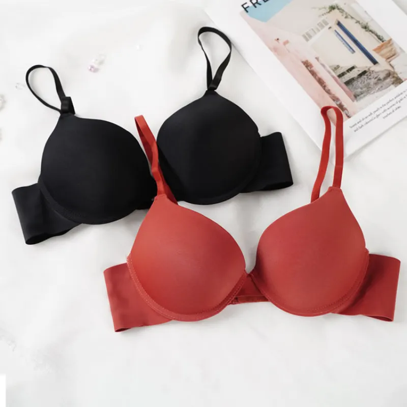 The Noir Lift | Women's Lace Underwire Push-Up Bra made by Negative