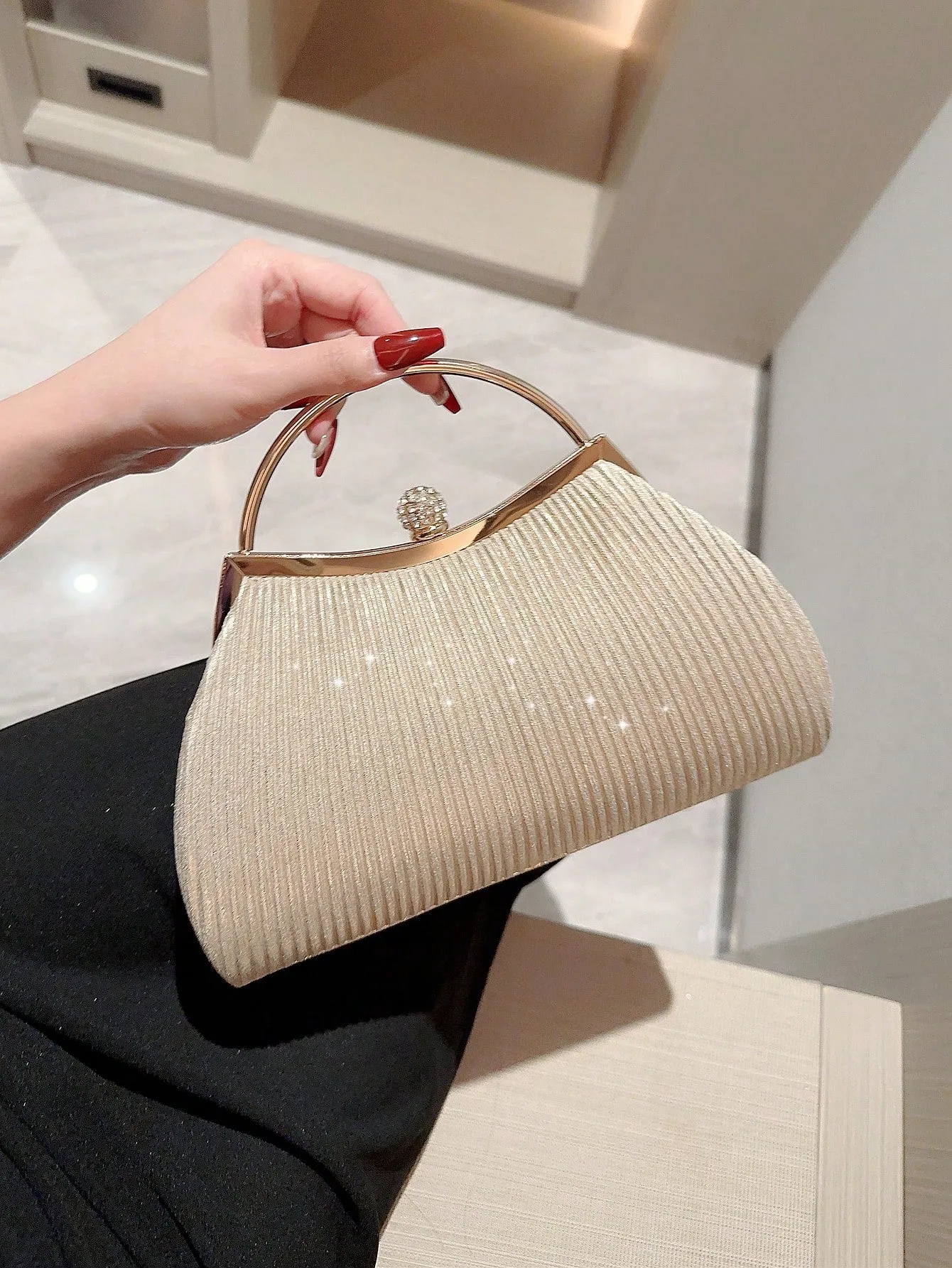Luxury Sequin, Stylish, Shiny Fashionable Evening Clutch Bag sold by Negative product image thumbnail 3