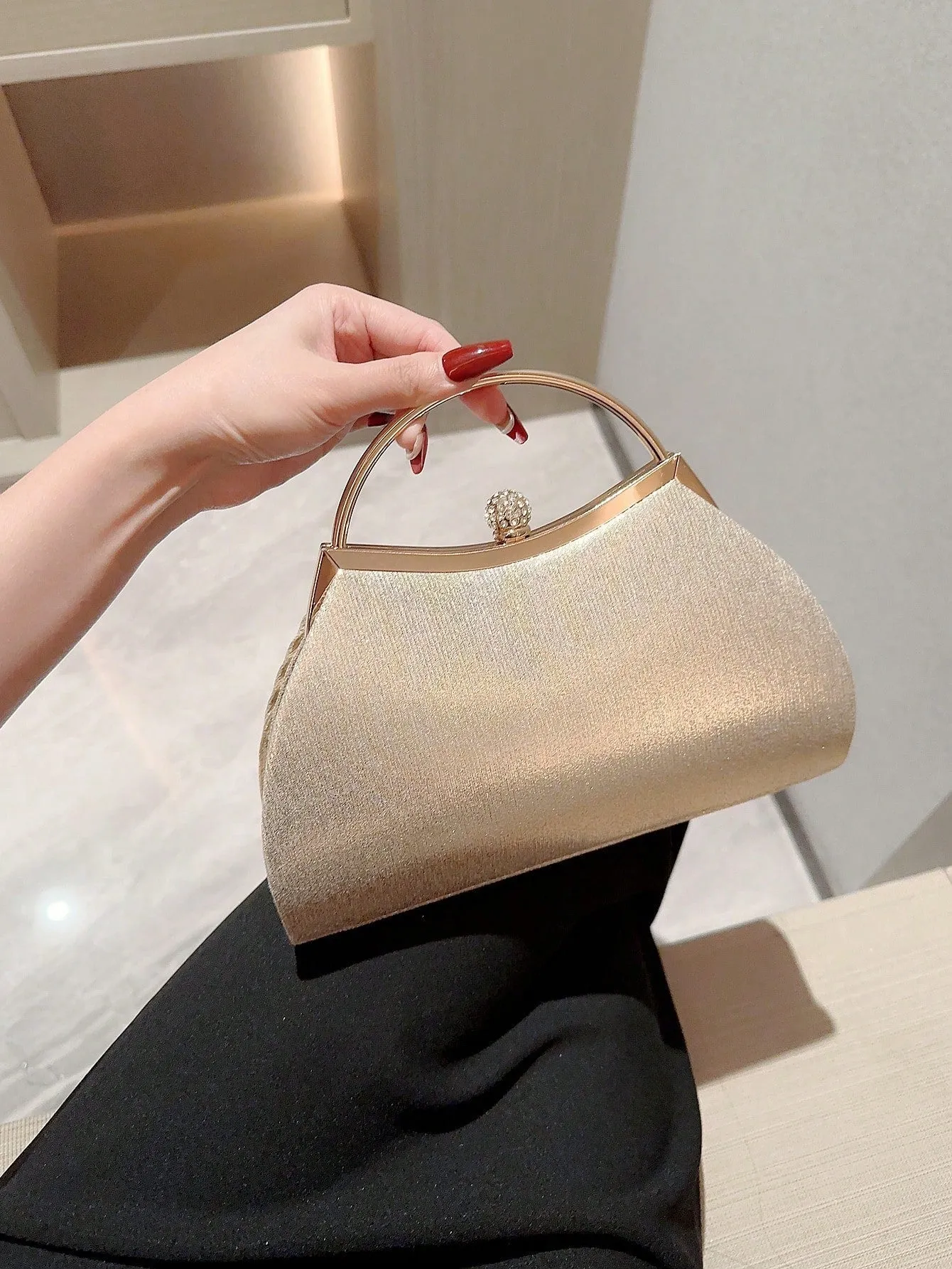 Luxury Sequin, Stylish, Shiny Fashionable Evening Clutch Bag sold by Negative product image thumbnail 4