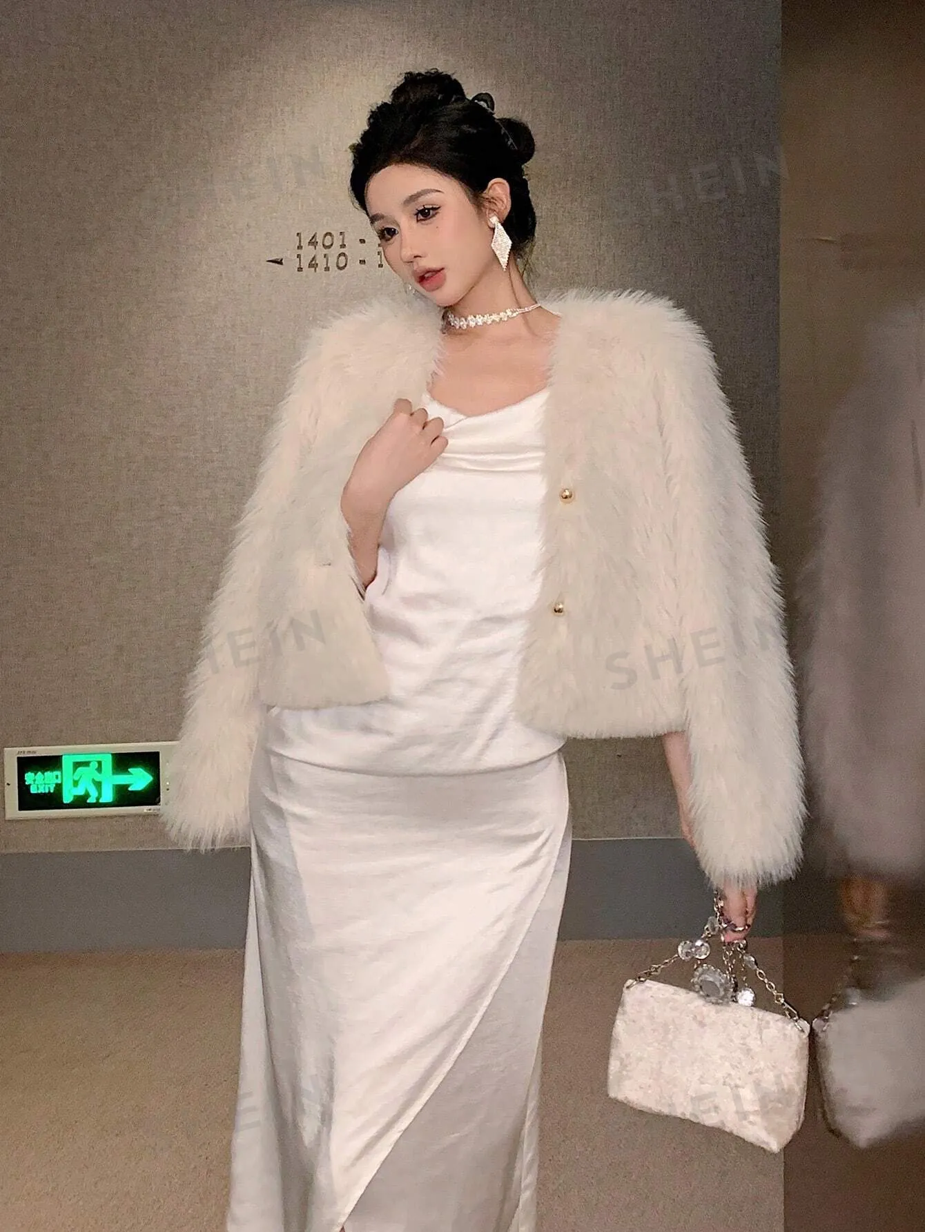 Women's Solid Color Long Sleeve Fleece Short Elegant Jacket sold by Negative product image thumbnail 4