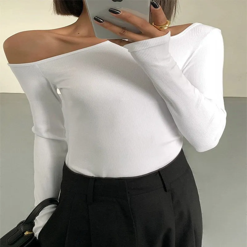 Black sxy one-shoulder off-shoulder bottoming shirt for women, all-match long-sleeved T-shirt, tight-fitting inner strapless clavicle top sold by Negative product image thumbnail 2
