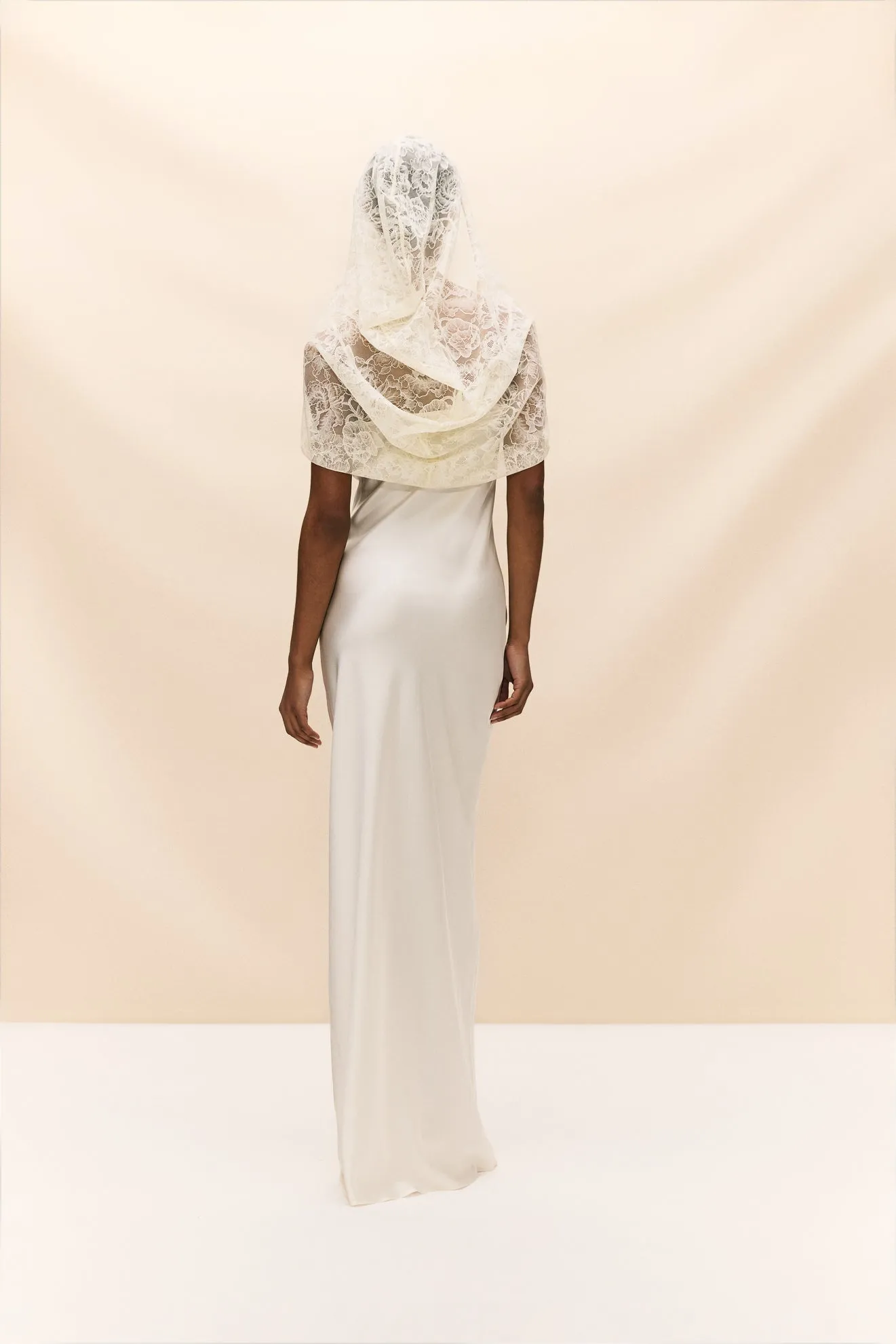 IVORY LACE HOODED VEIL (MADE TO ORDER) sold by De La Vali product image thumbnail 4
