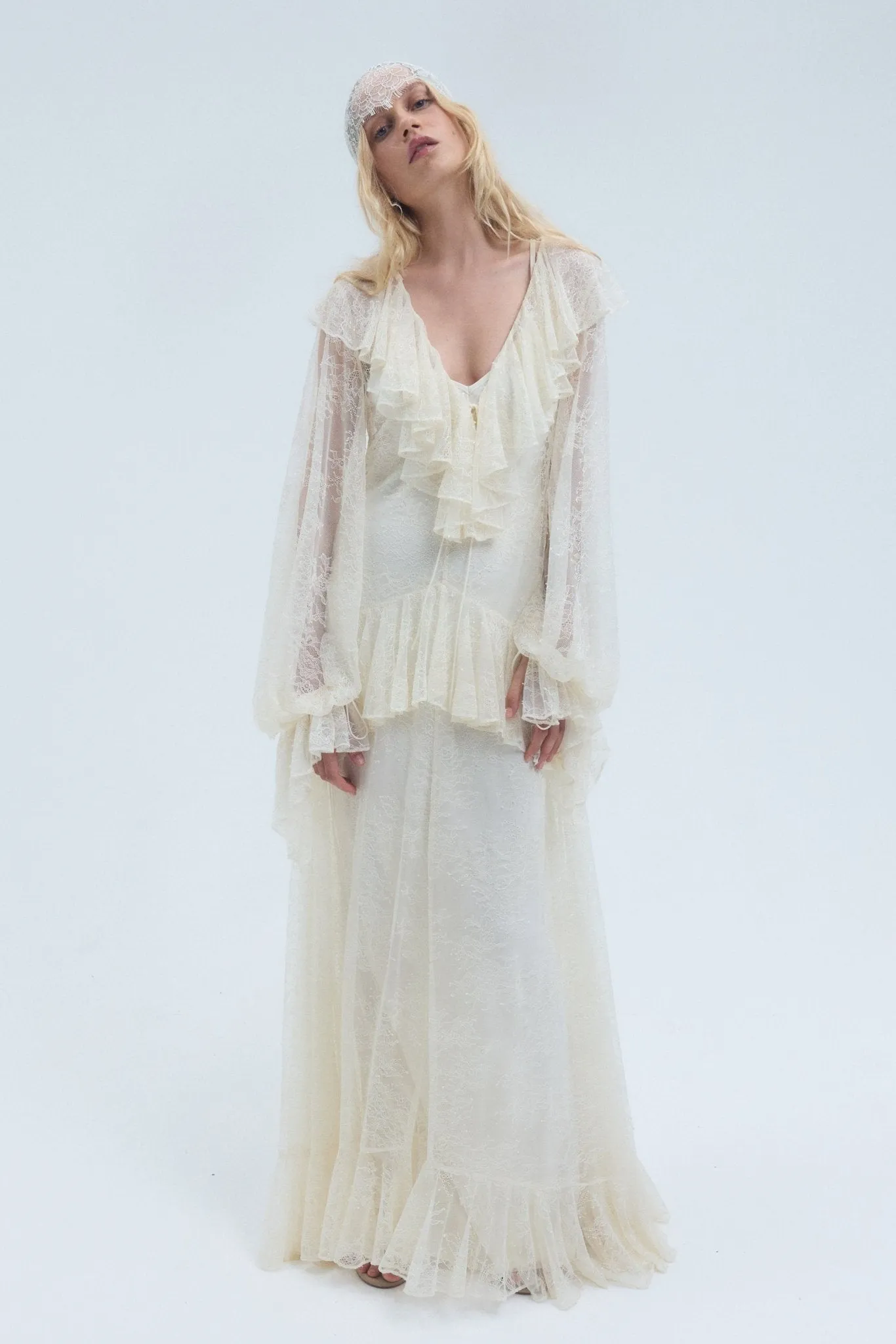 ESEN MAXI DRESS IN IVORY LACE sold by De La Vali product image thumbnail 2