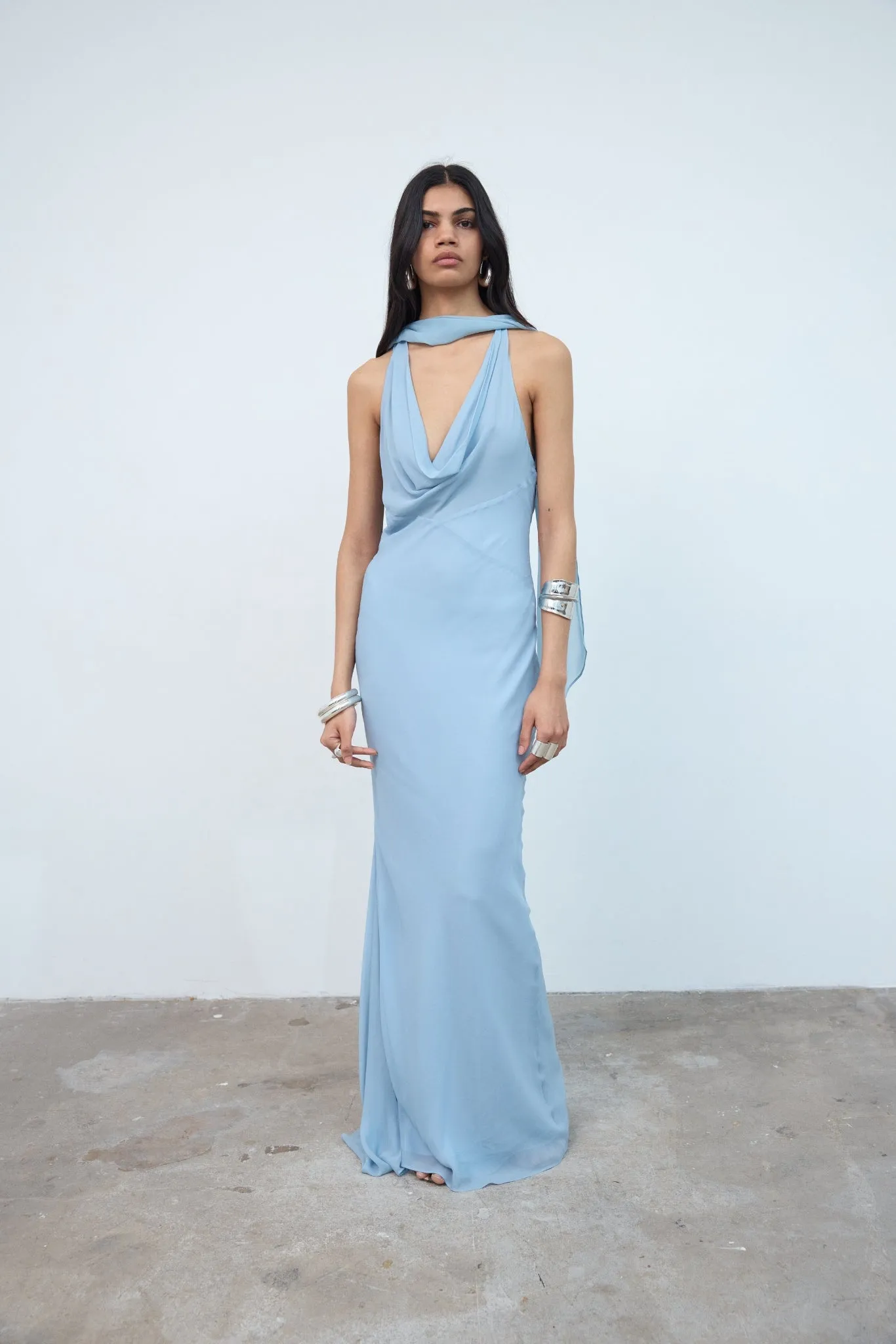 SASINI MAXI DRESS IN SKY BLUE VISCOSE GEORGETTE sold by De La Vali product image thumbnail 3