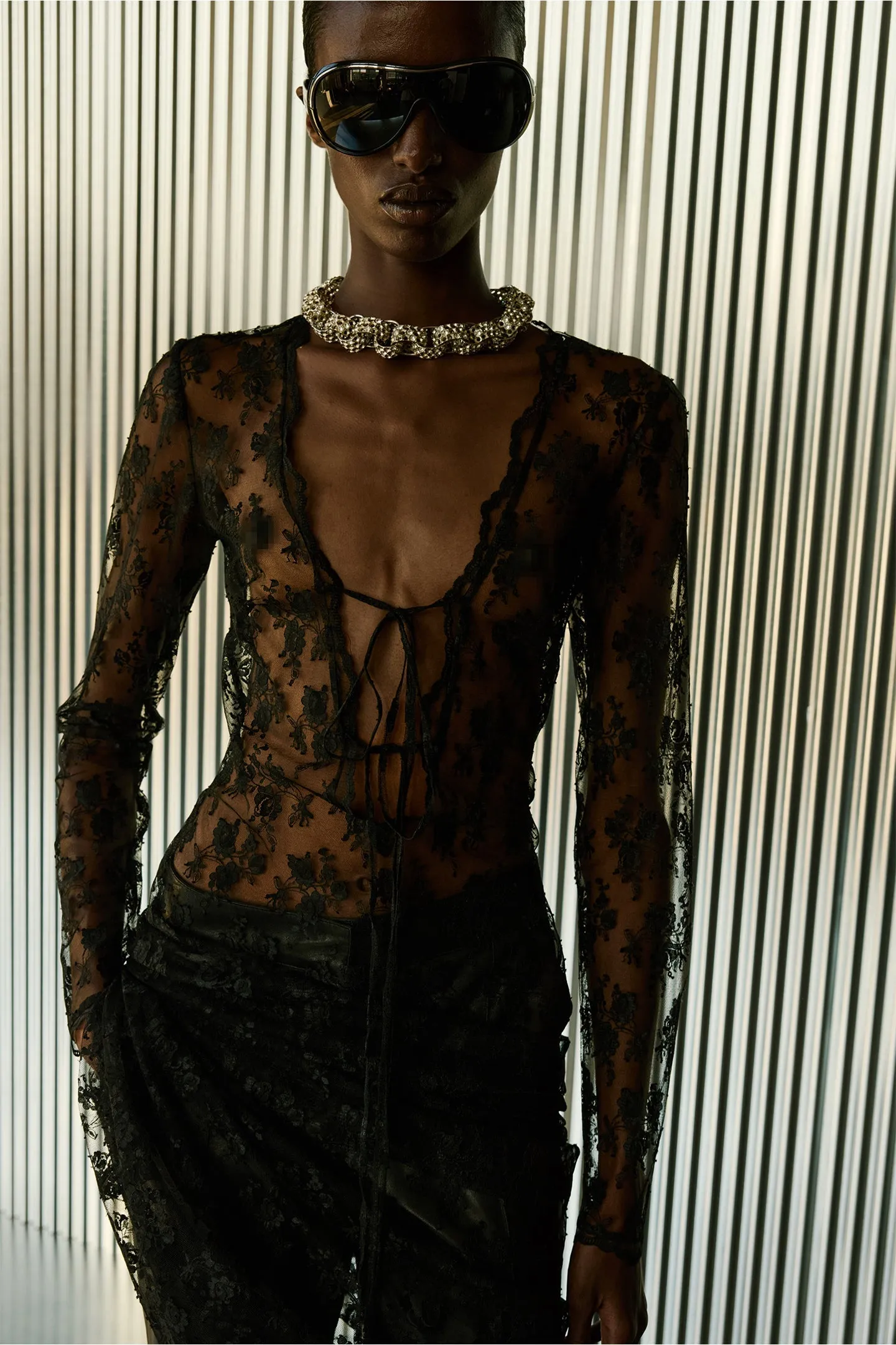 LA CARMEN IN LACE NOIR sold by The New Arrivals Ilkyaz Ozel product image thumbnail 2