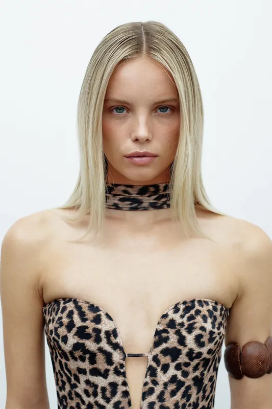 AFRICA IN LEO CHAOTIQUE made by The New Arrivals Ilkyaz Ozel