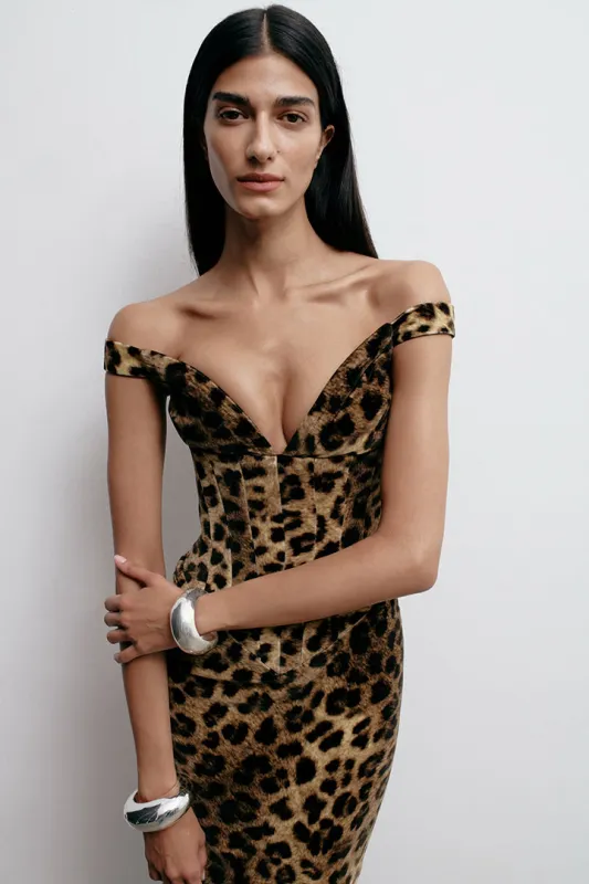 SHAKTI IN SAUVAGE made by The New Arrivals Ilkyaz Ozel