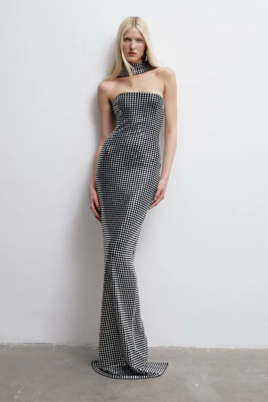 SURI IN ISTANBUL made by The New Arrivals Ilkyaz Ozel