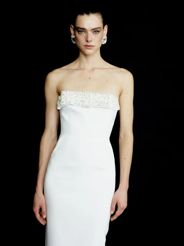 SISU IN ÉCLAIR DE PERLES made by The New Arrivals Ilkyaz Ozel