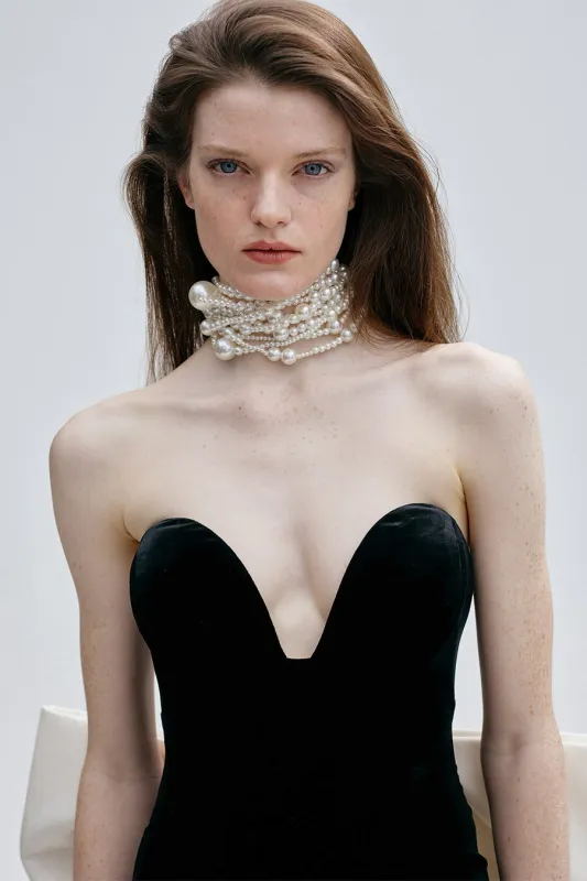 VIV IN IMPÉRIAL NOIR made by The New Arrivals Ilkyaz Ozel